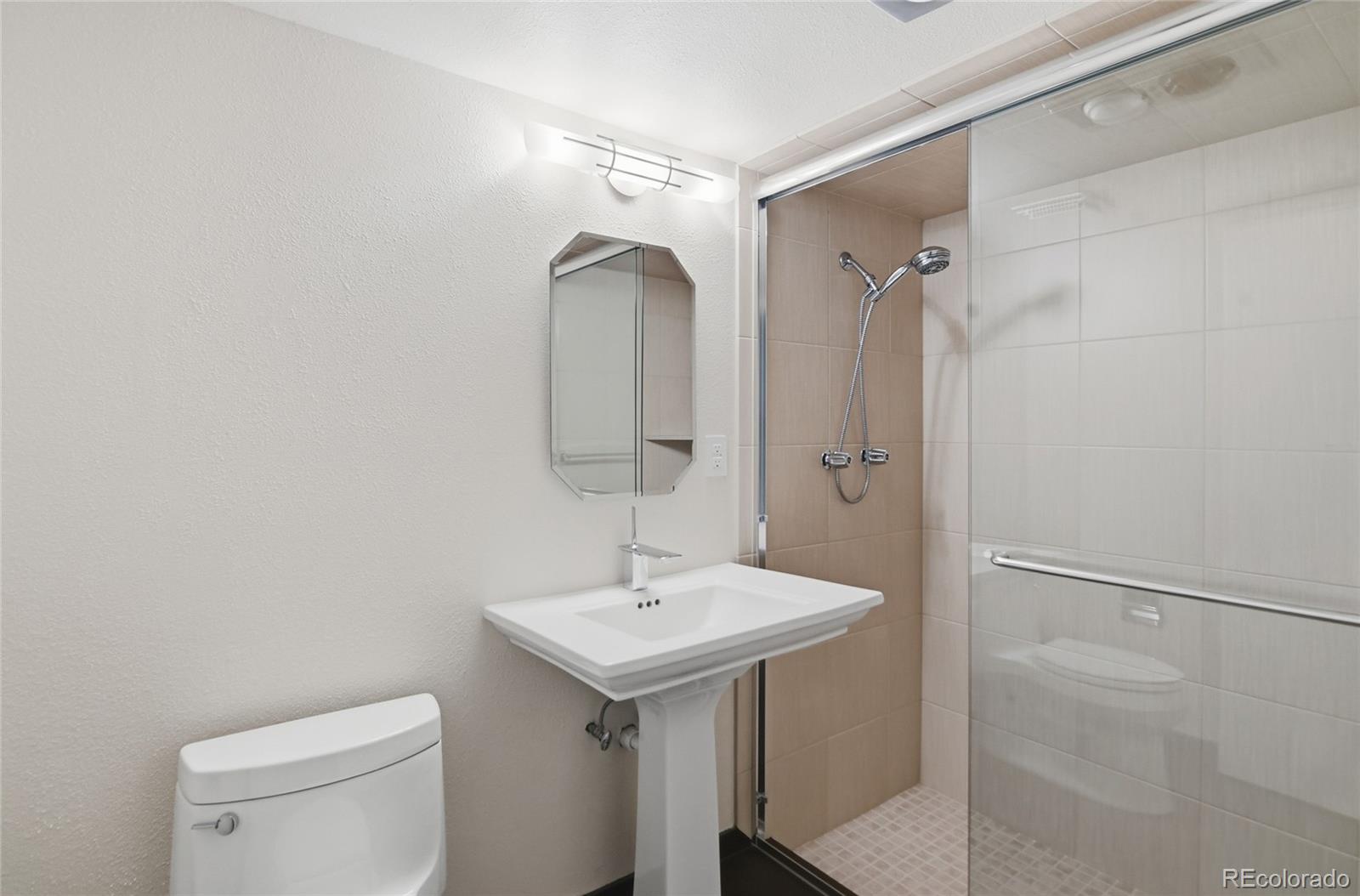 MLS Image #22 for 6842 s high street,centennial, Colorado