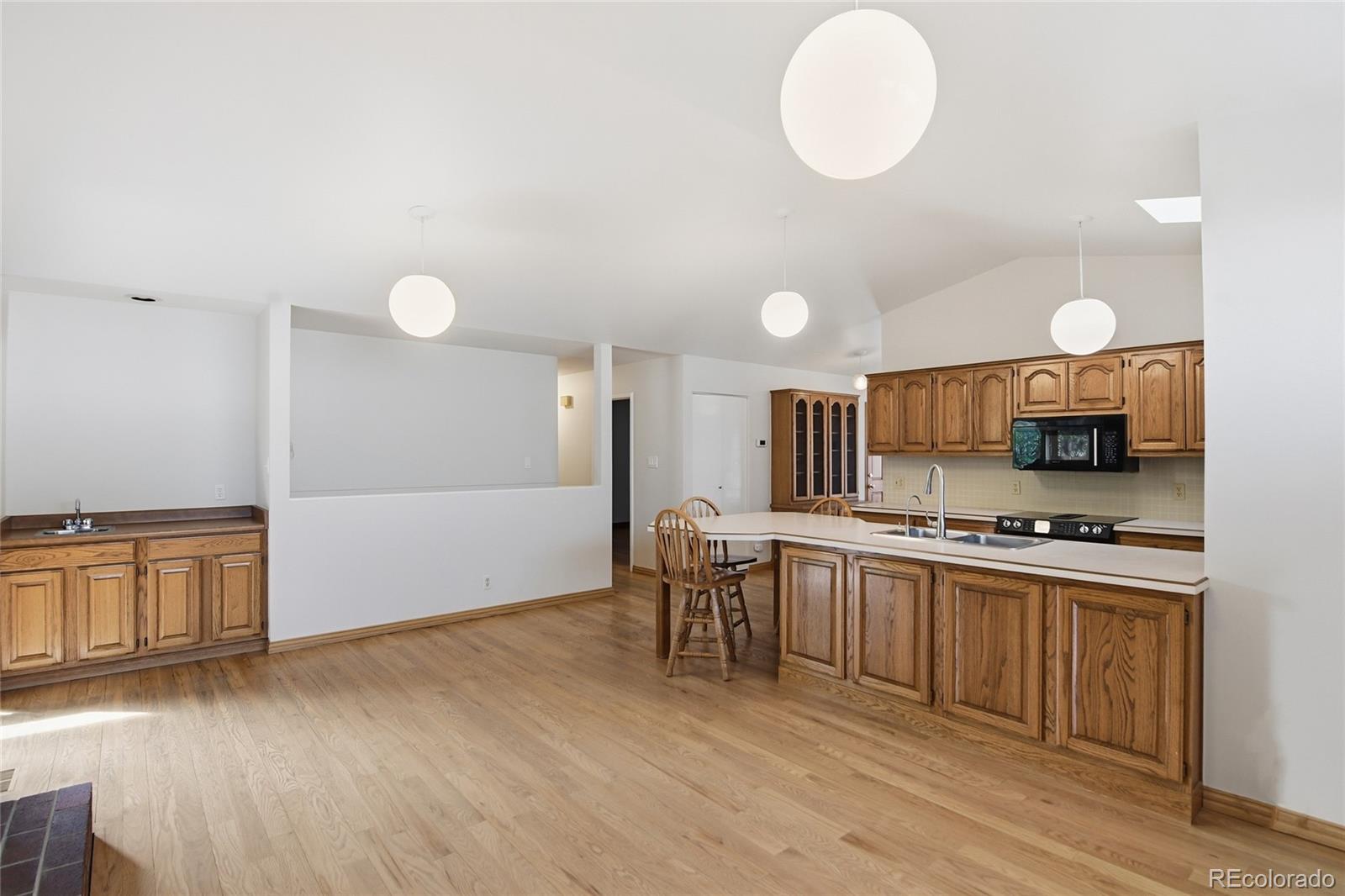 MLS Image #9 for 6842 s high street,centennial, Colorado