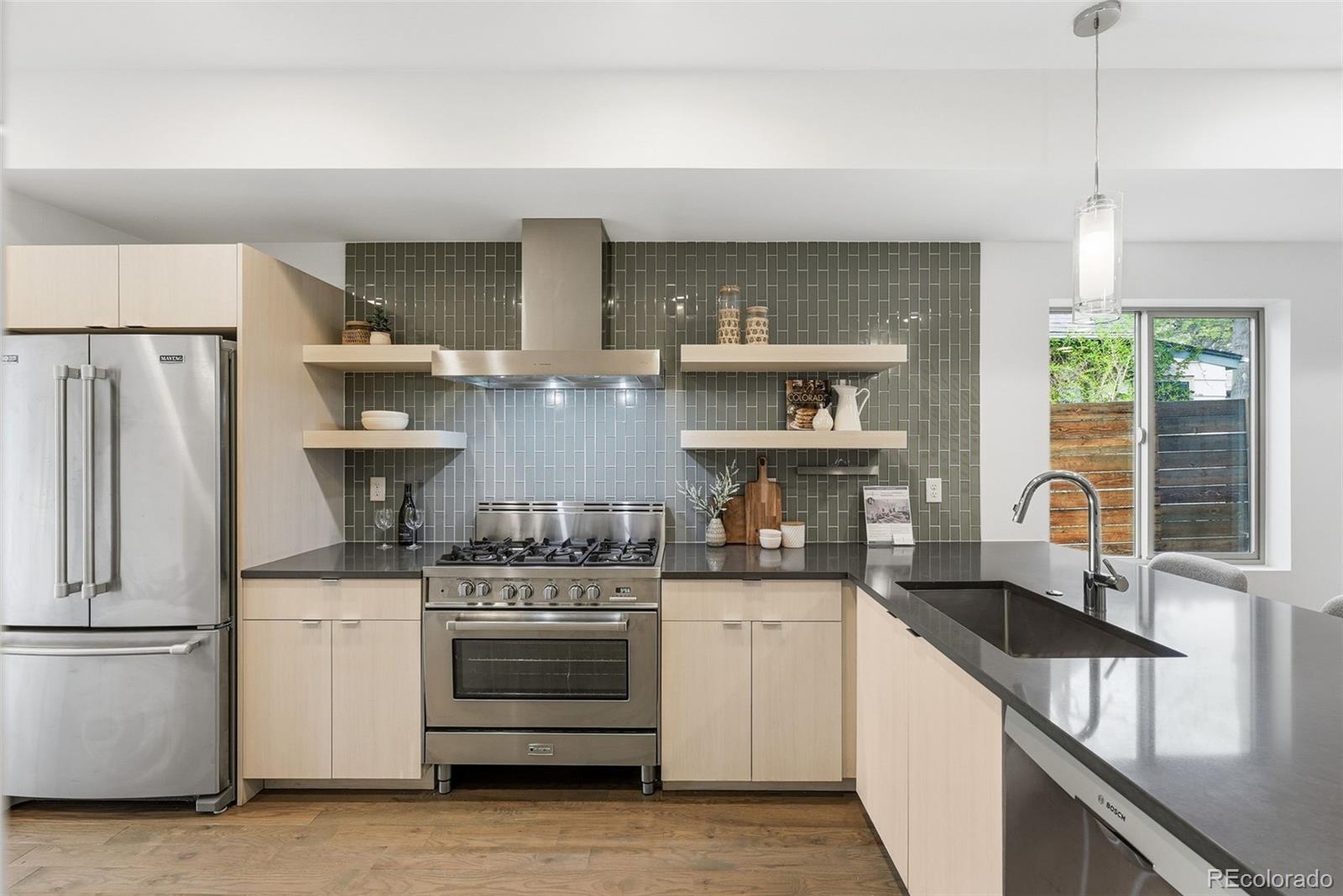 MLS Image #14 for 20 s grant street,denver, Colorado