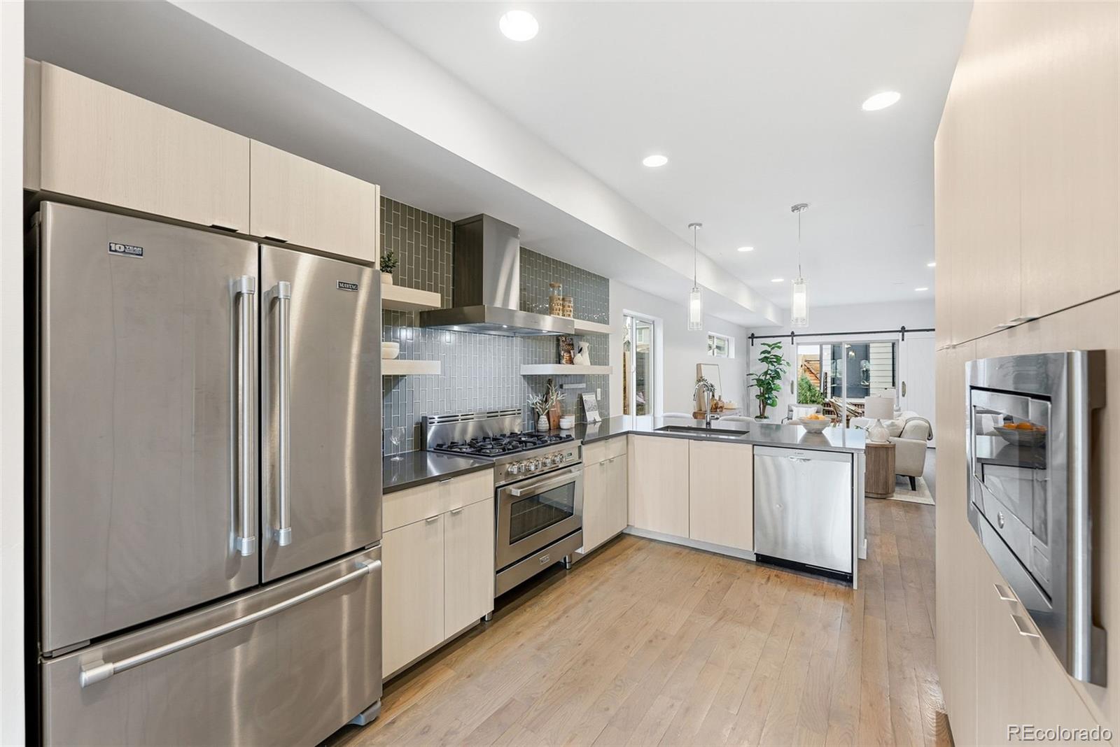 MLS Image #15 for 20 s grant street,denver, Colorado