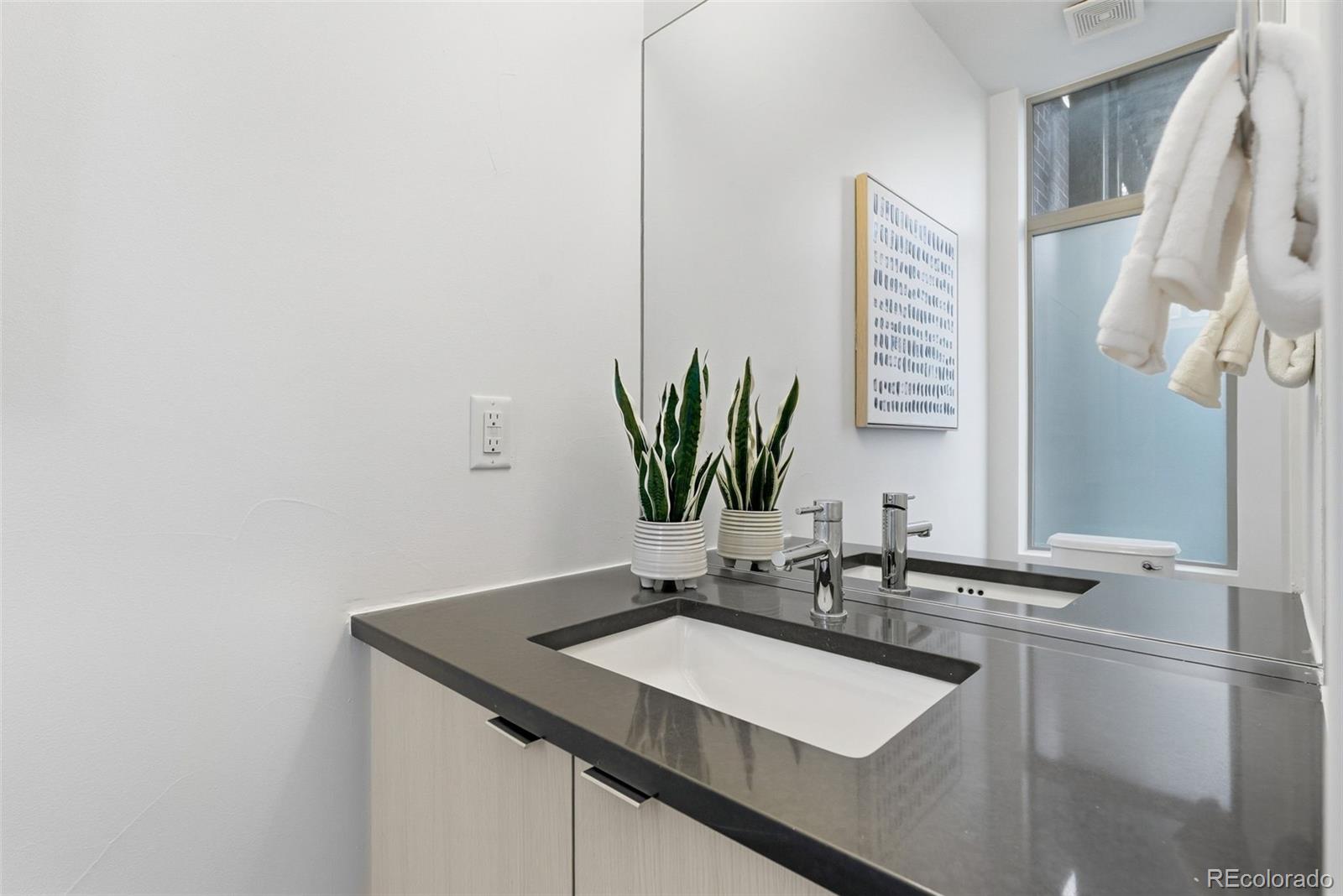 MLS Image #16 for 20 s grant street,denver, Colorado