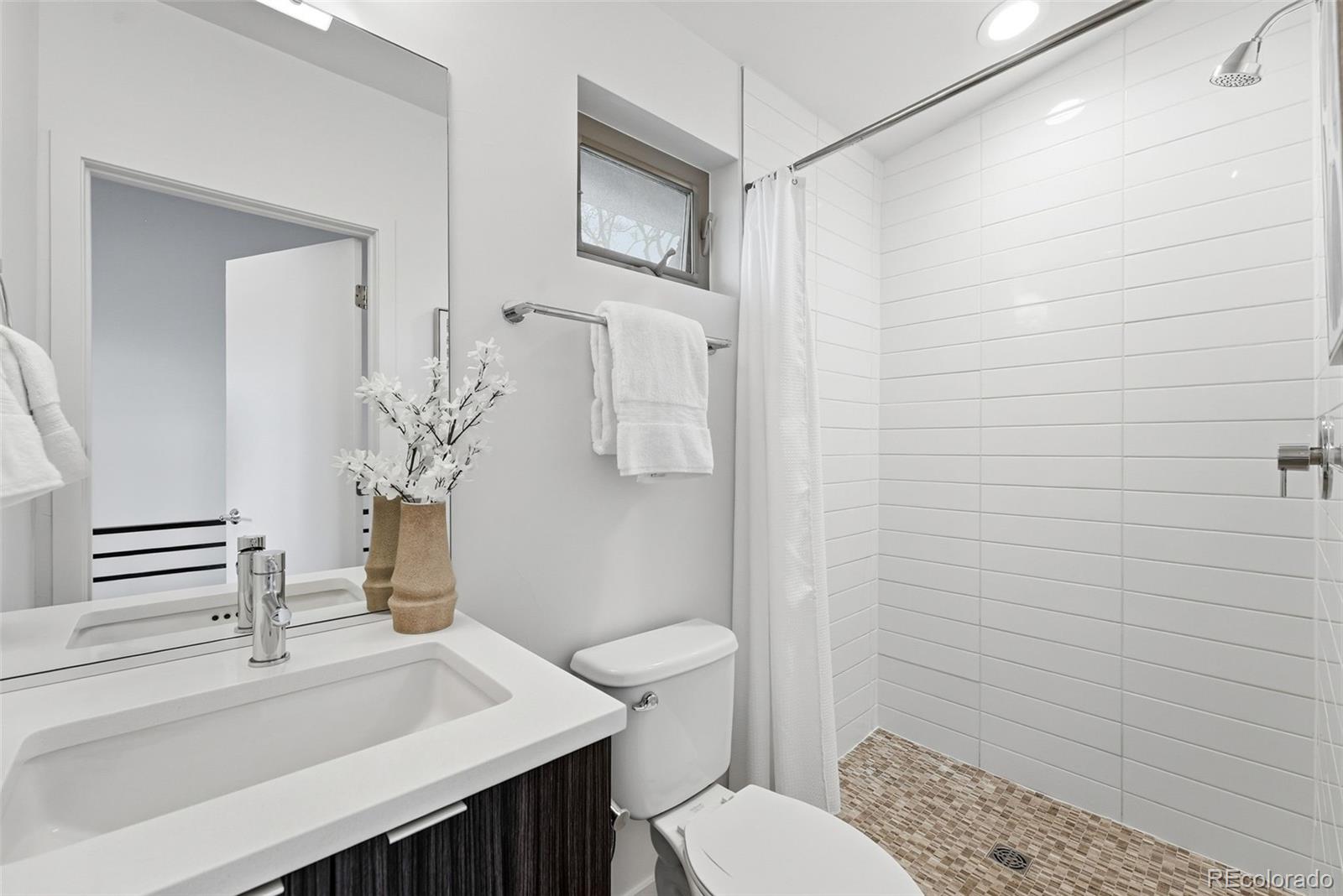 MLS Image #27 for 20 s grant street,denver, Colorado