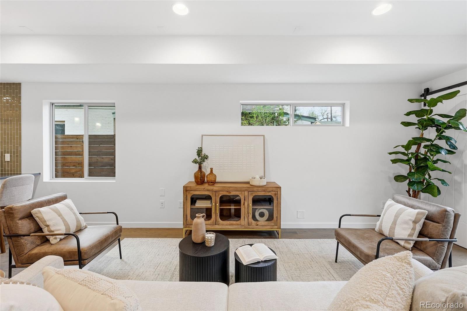 MLS Image #6 for 20 s grant street,denver, Colorado