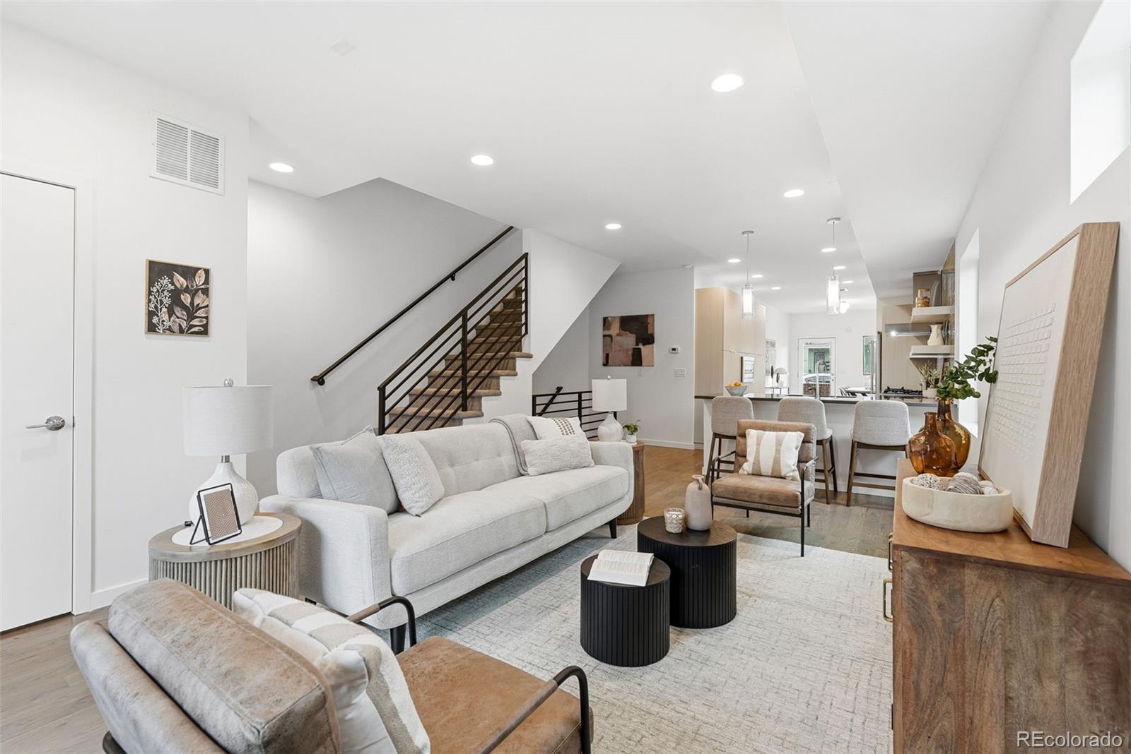 MLS Image #8 for 20 s grant street,denver, Colorado