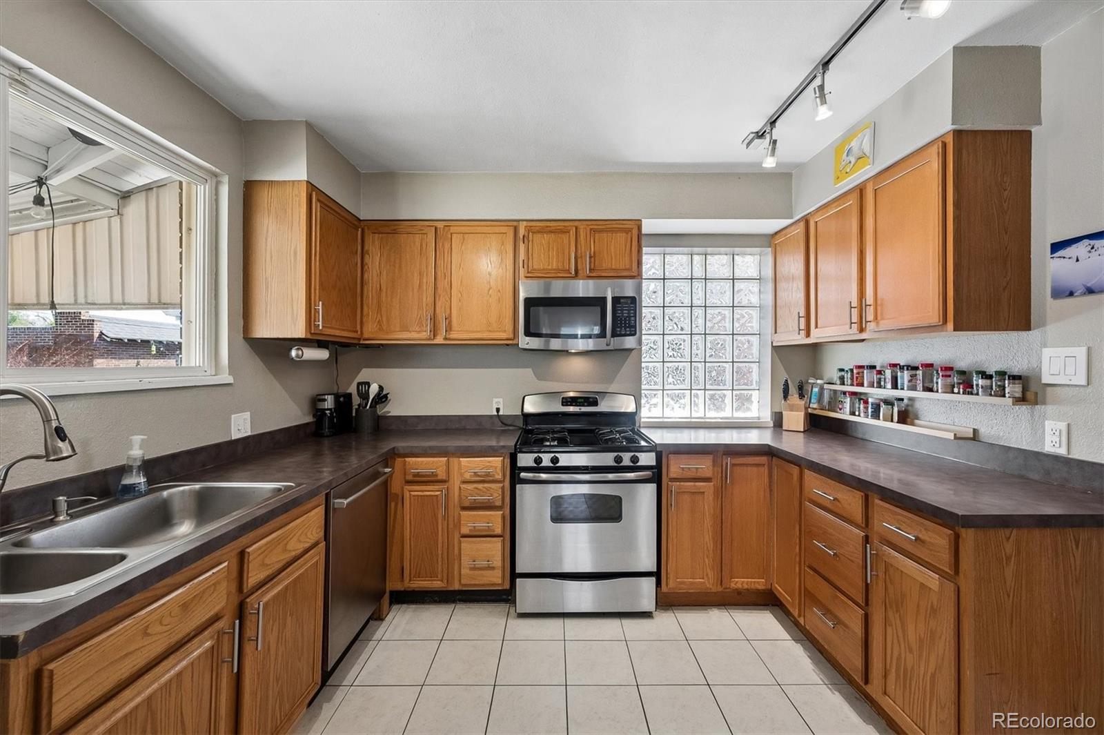MLS Image #13 for 3154 n columbine street,denver, Colorado