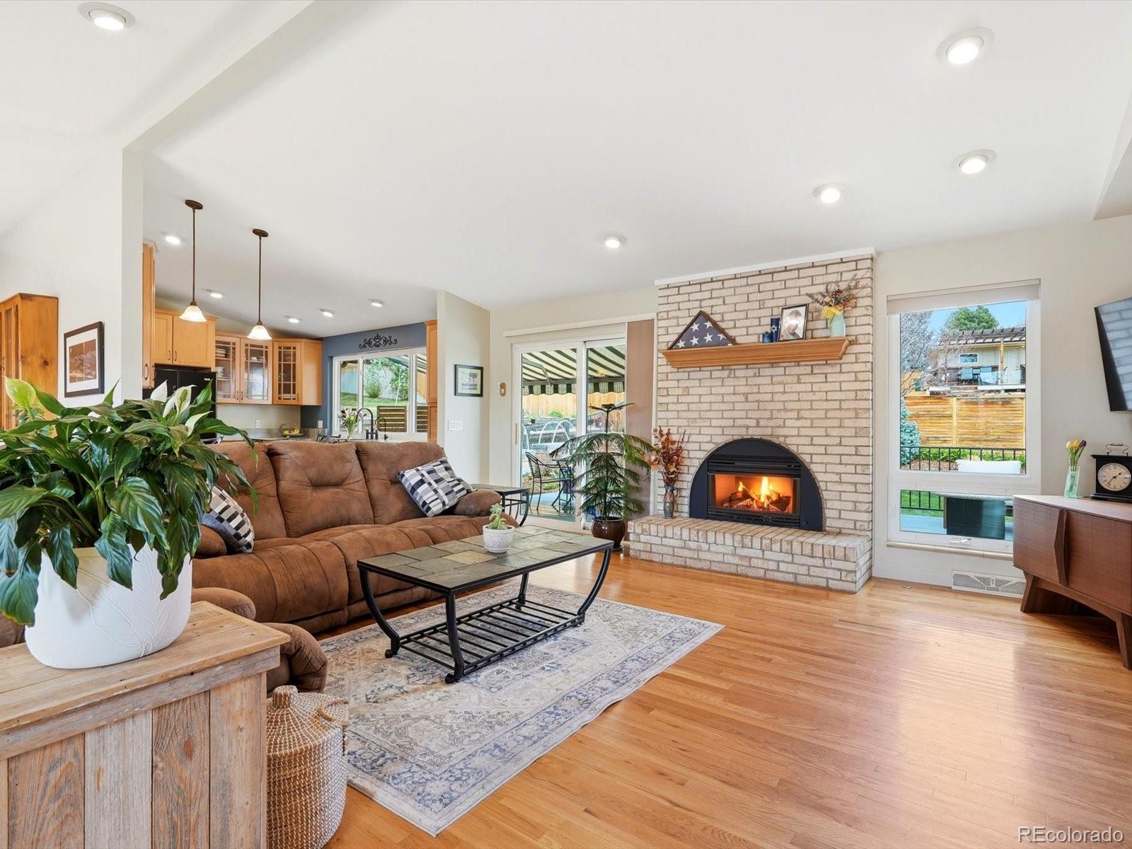 MLS Image #5 for 2372 s holland street,lakewood, Colorado