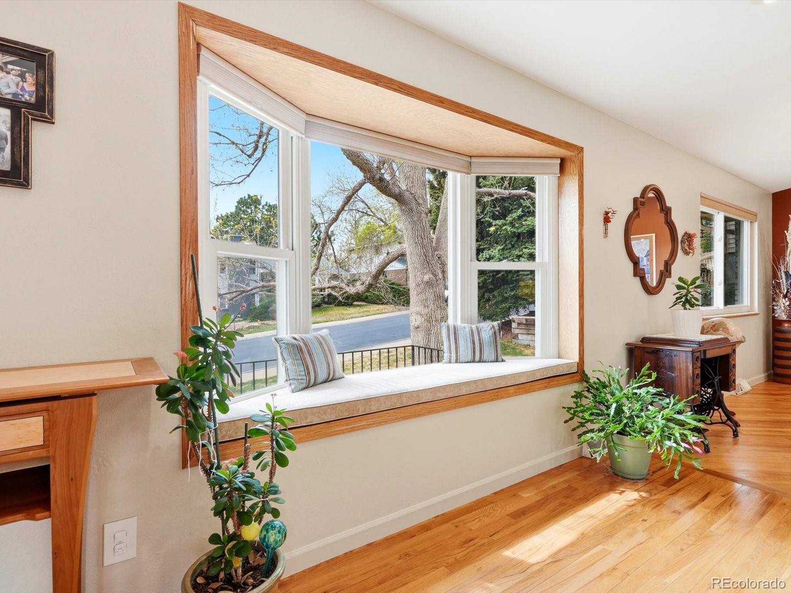 MLS Image #9 for 2372 s holland street,lakewood, Colorado