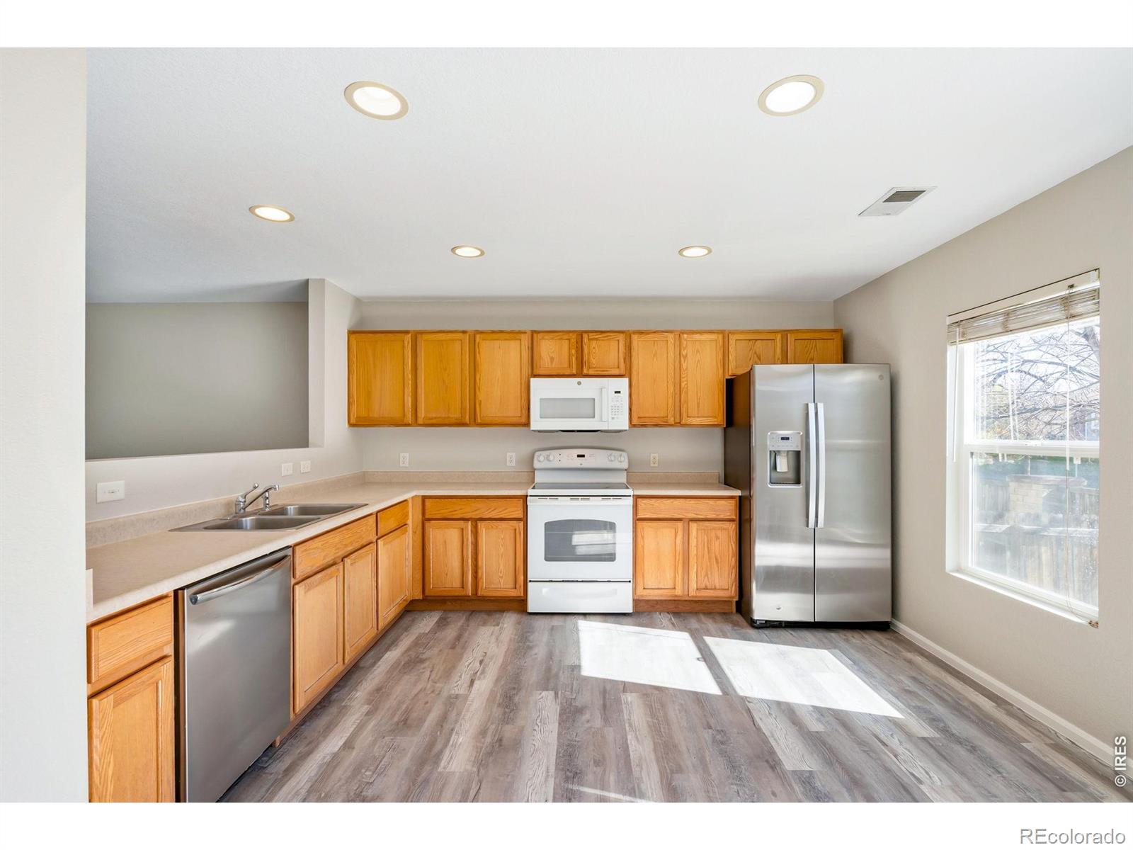 MLS Image #4 for 3520  warren farm court,fort collins, Colorado
