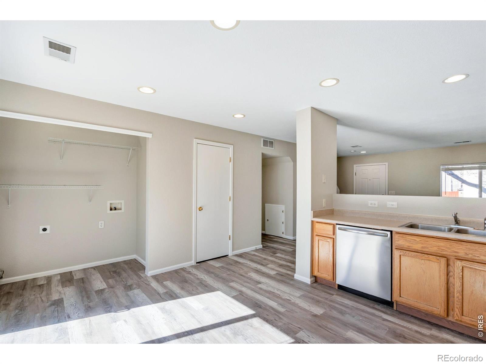 MLS Image #6 for 3520  warren farm court,fort collins, Colorado