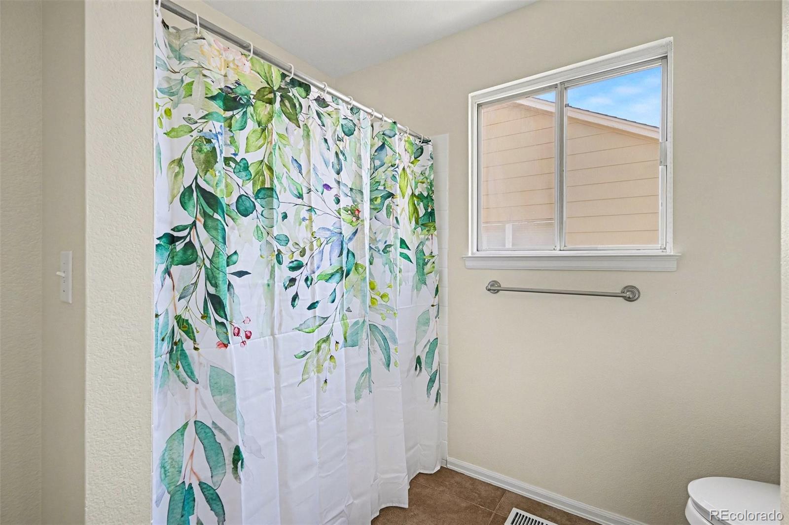 MLS Image #22 for 19366 e amherst drive,aurora, Colorado