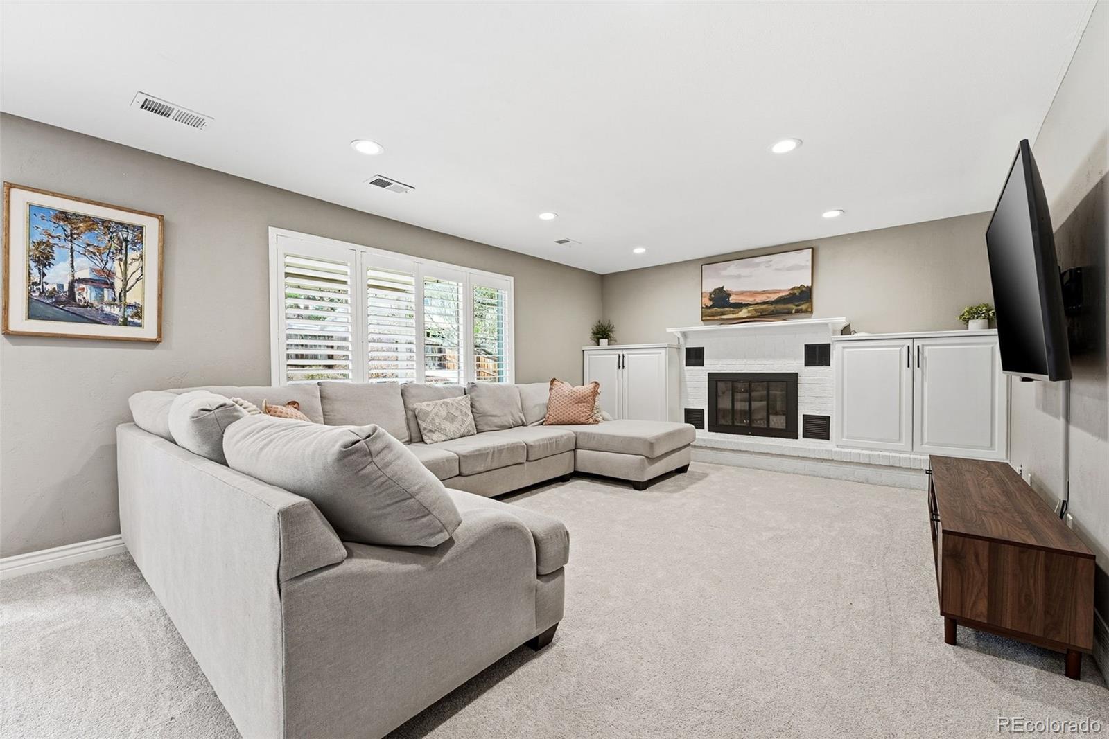 MLS Image #11 for 7603 s madison circle,centennial, Colorado