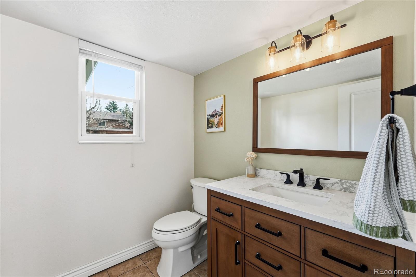 MLS Image #14 for 7603 s madison circle,centennial, Colorado