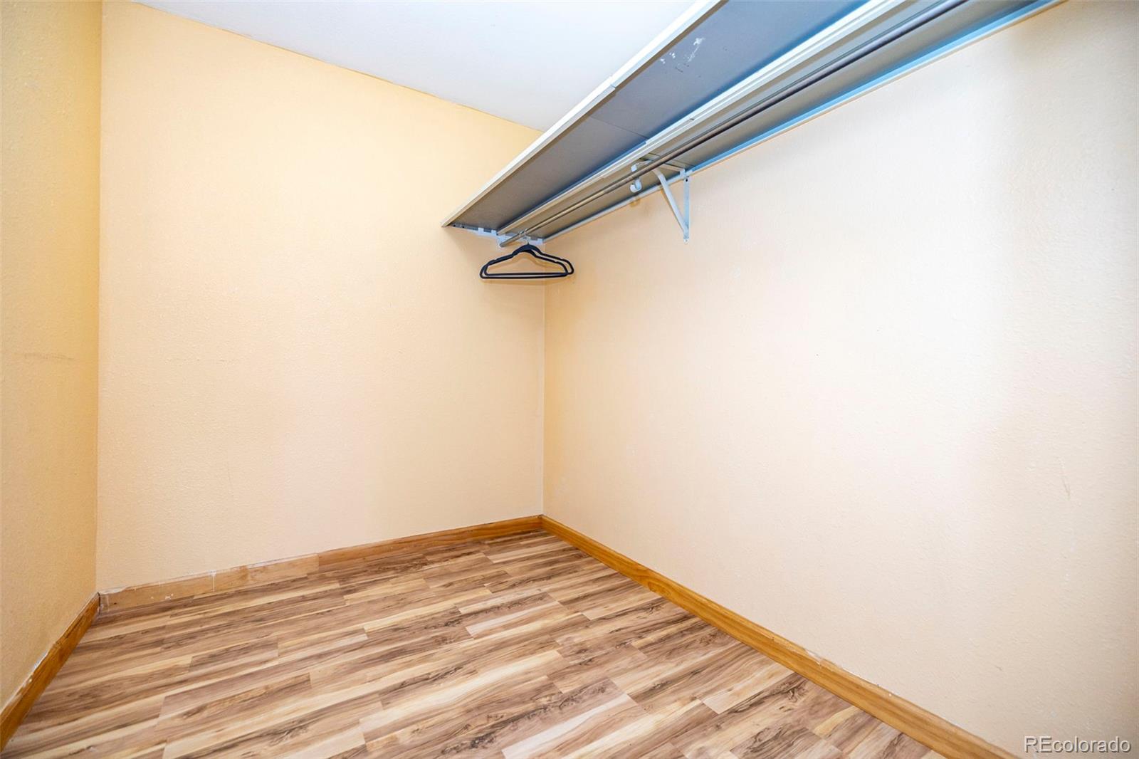 MLS Image #14 for 1244  snowbank court,longmont, Colorado