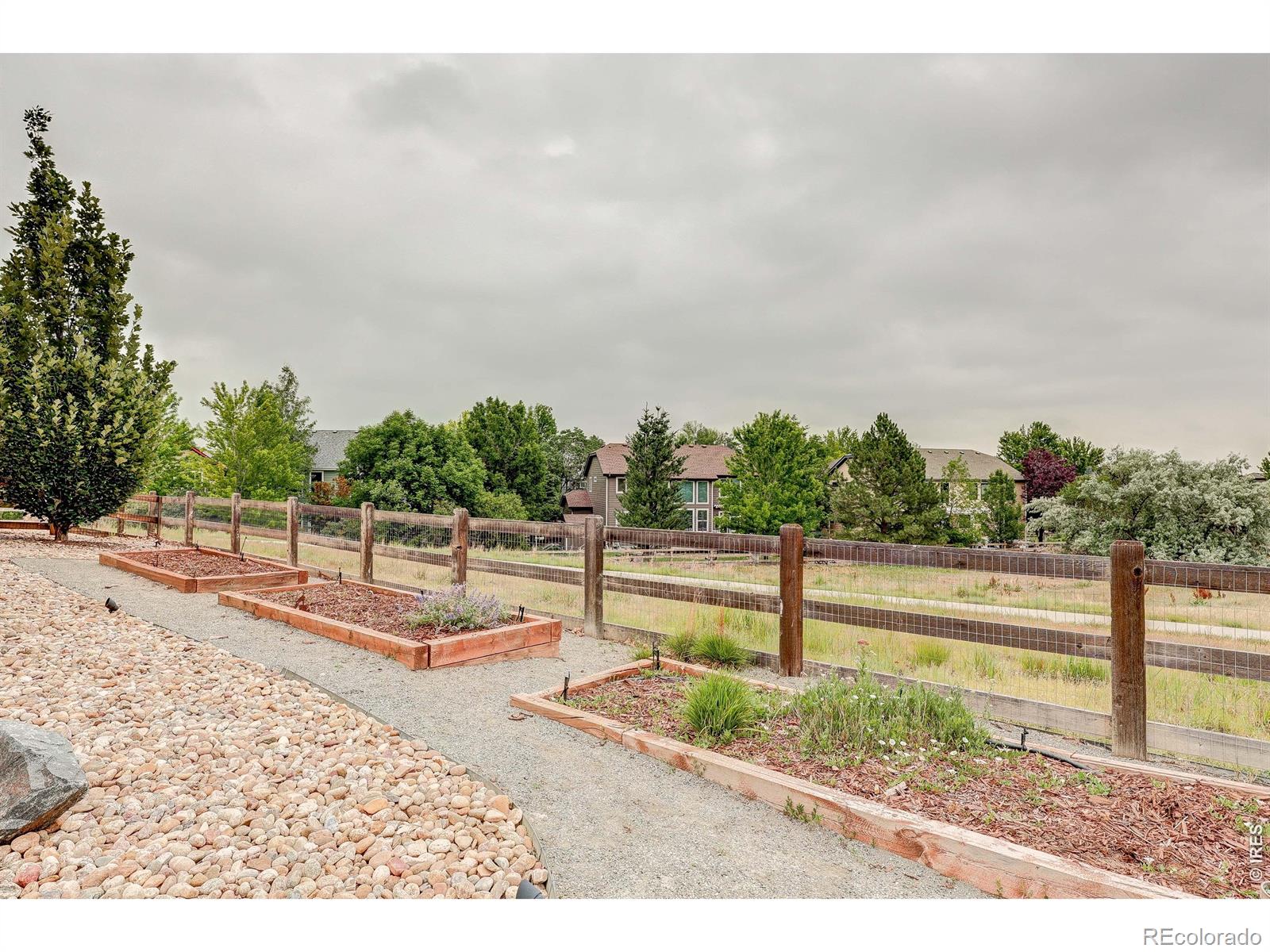 MLS Image #14 for 2246  front range court,erie, Colorado
