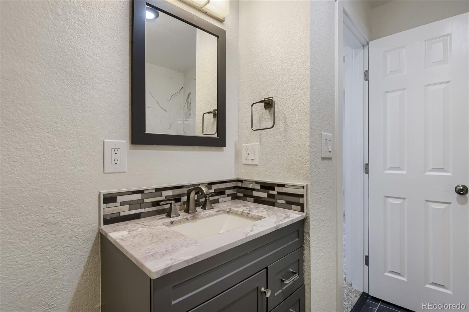 MLS Image #10 for 17464 e temple drive,aurora, Colorado