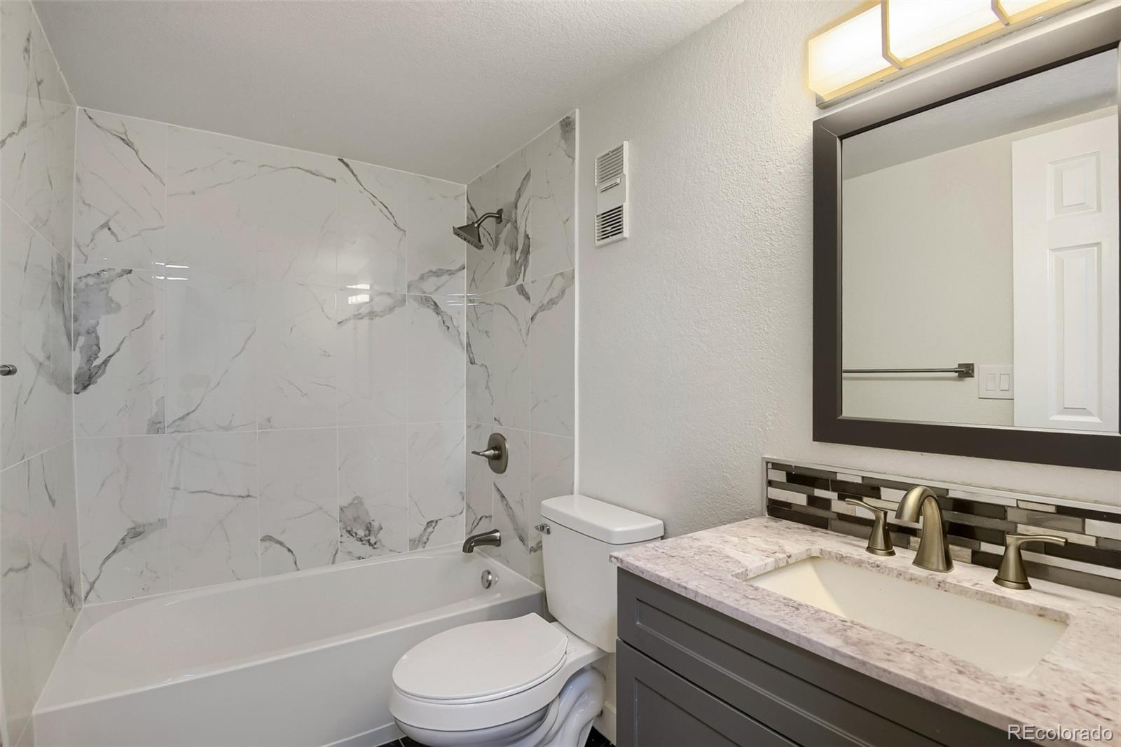 MLS Image #12 for 17464 e temple drive,aurora, Colorado