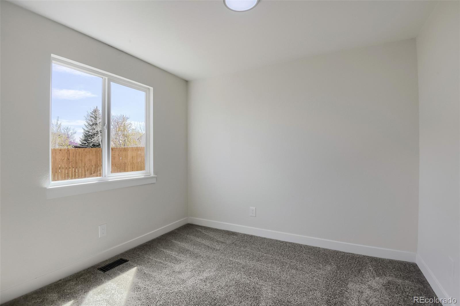 MLS Image #13 for 17464 e temple drive,aurora, Colorado