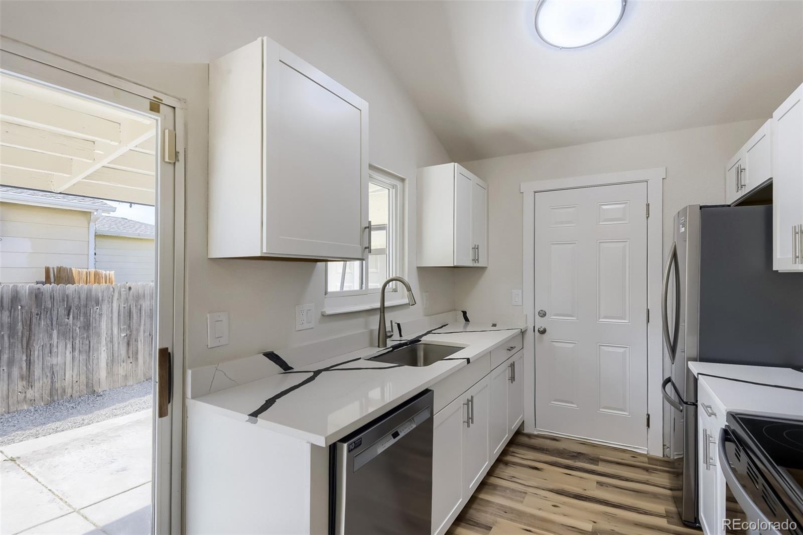 MLS Image #3 for 17464 e temple drive,aurora, Colorado