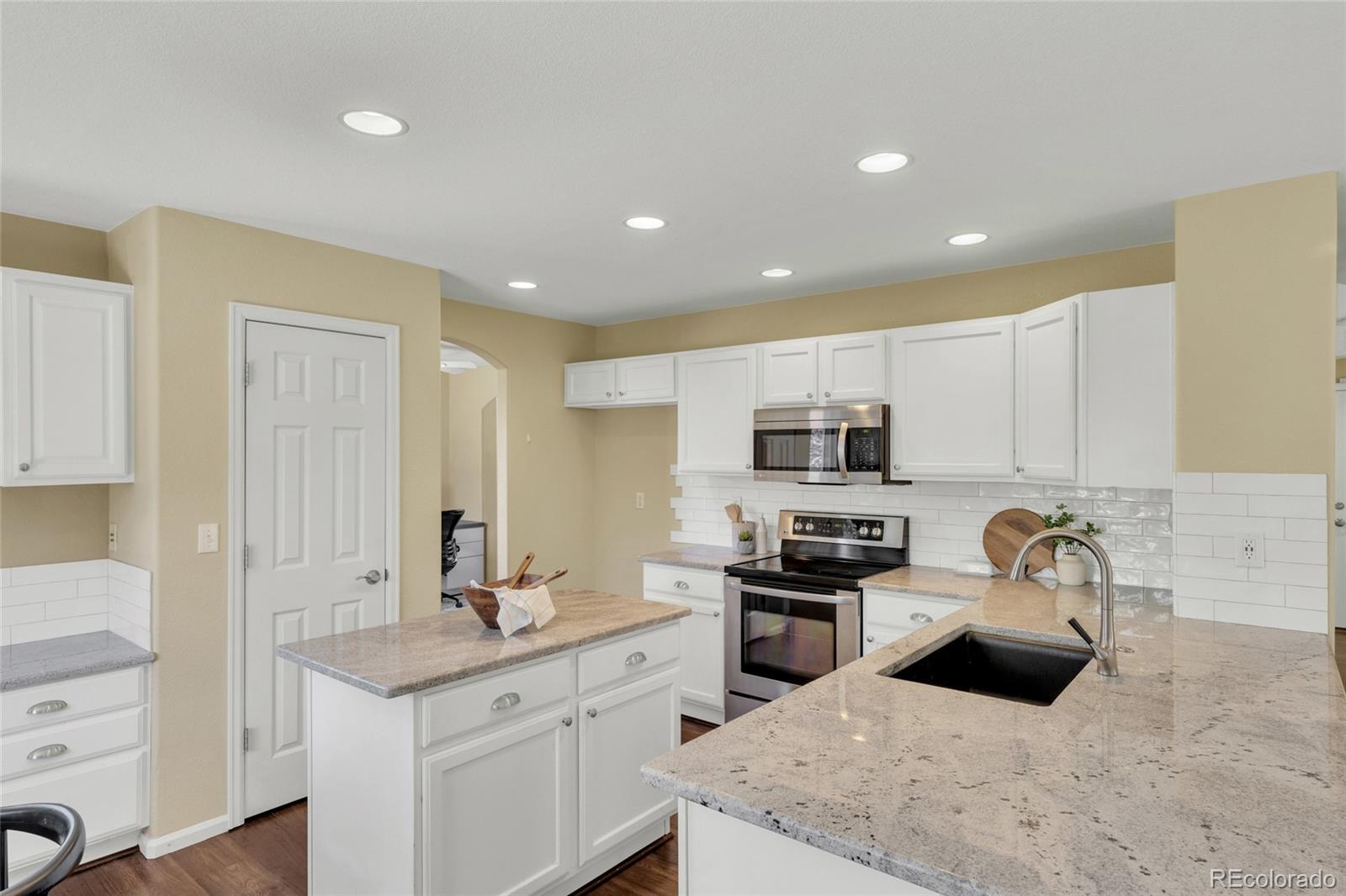 MLS Image #9 for 13572  columbine circle,thornton, Colorado