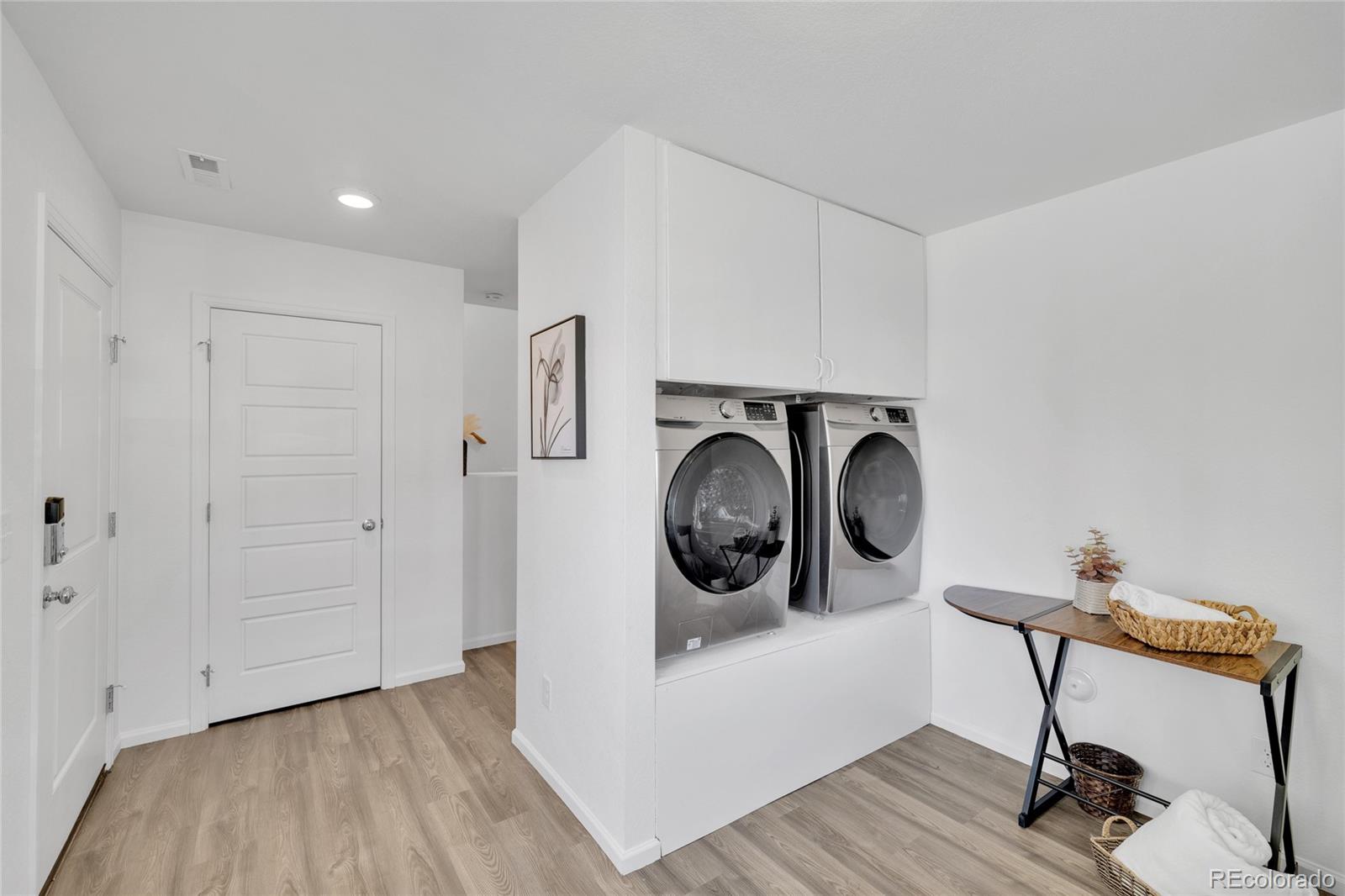 MLS Image #20 for 18652 e 54th avenue,denver, Colorado