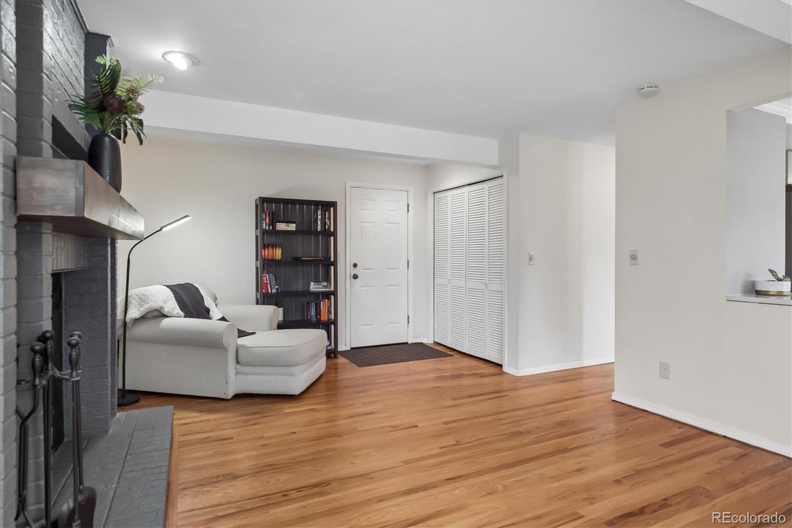 MLS Image #6 for 5035 s evanston street,aurora, Colorado