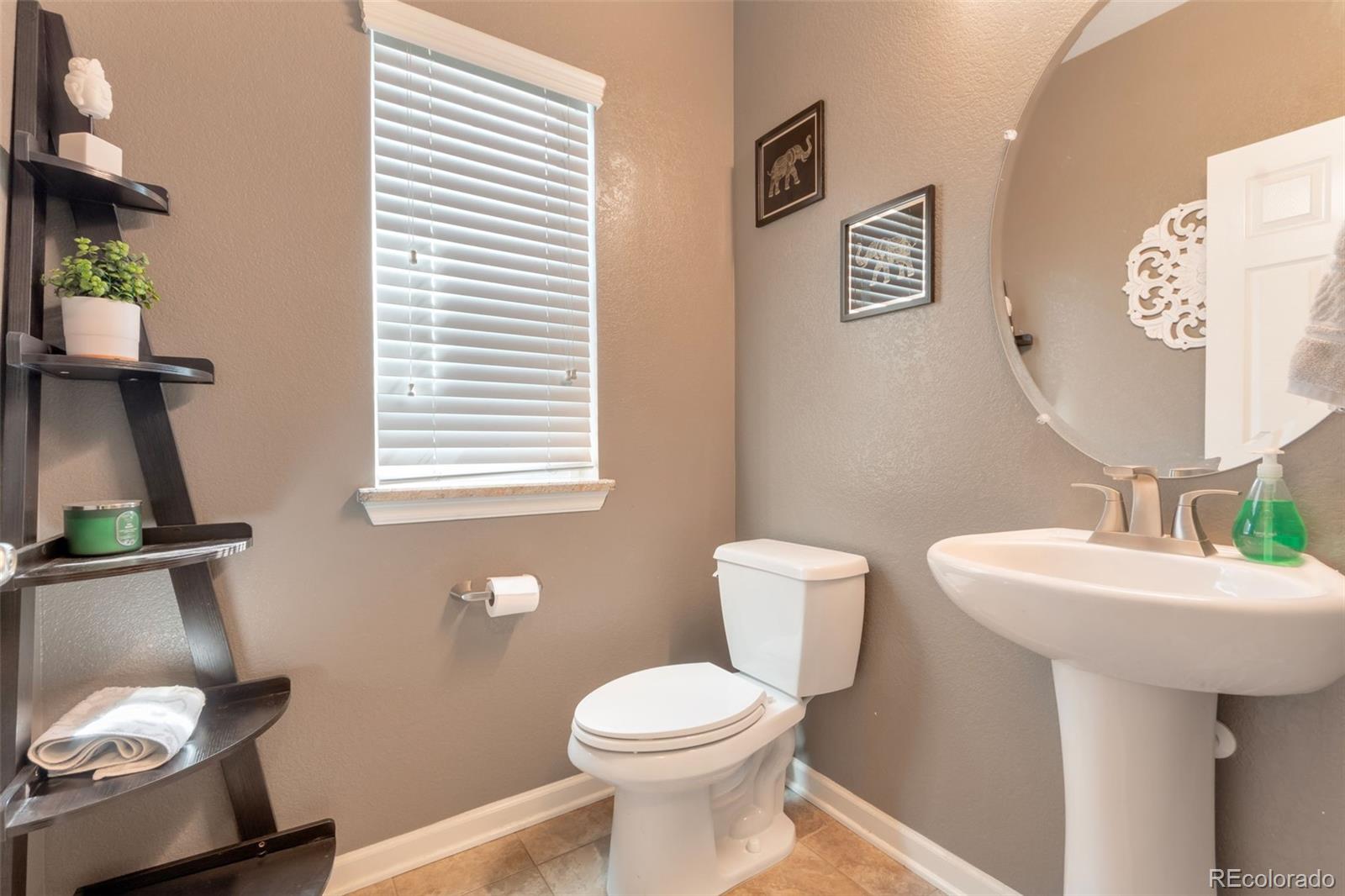 MLS Image #11 for 9917  olathe street,commerce city, Colorado