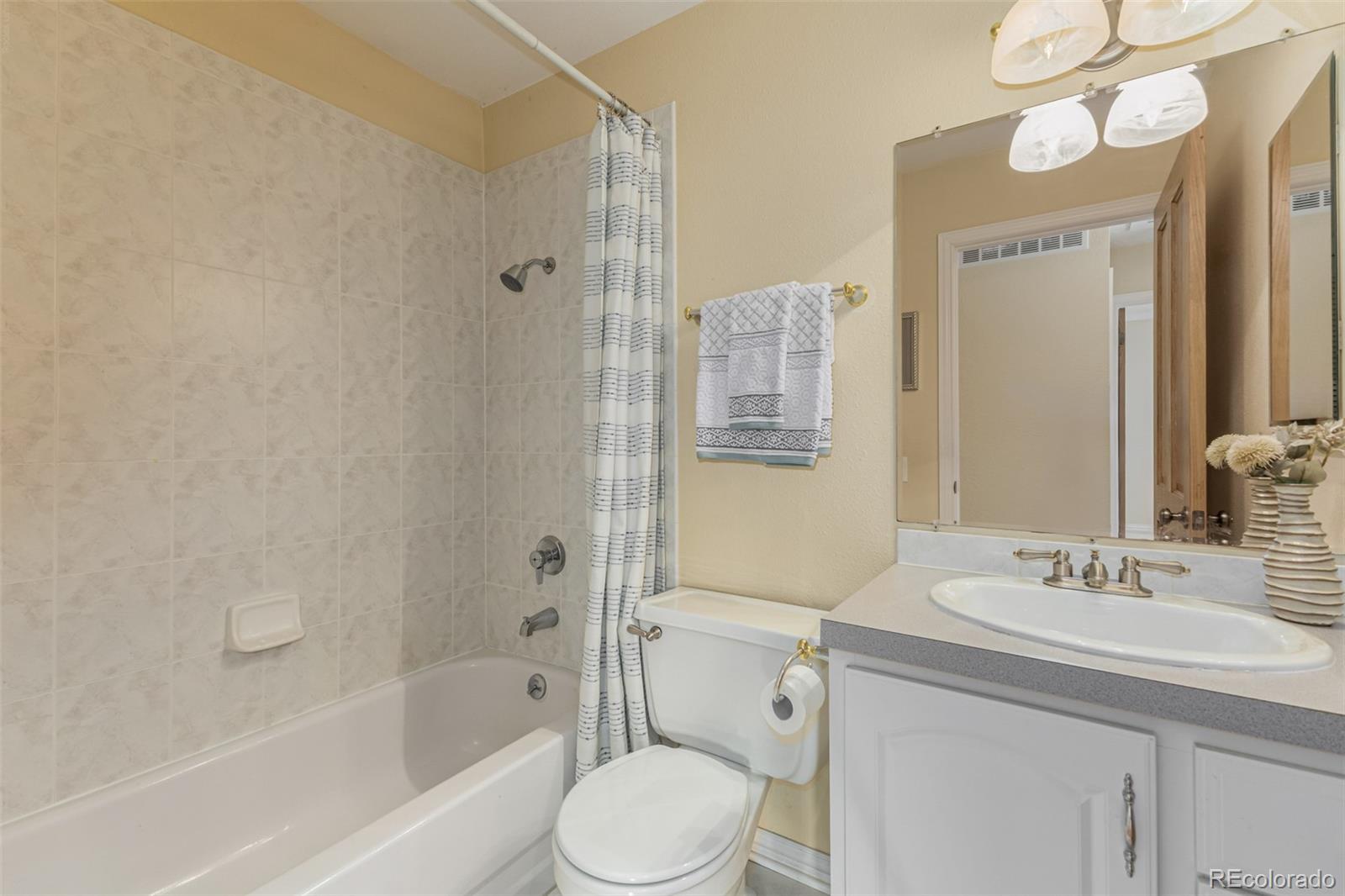 MLS Image #22 for 3571 s kittredge street e,aurora, Colorado