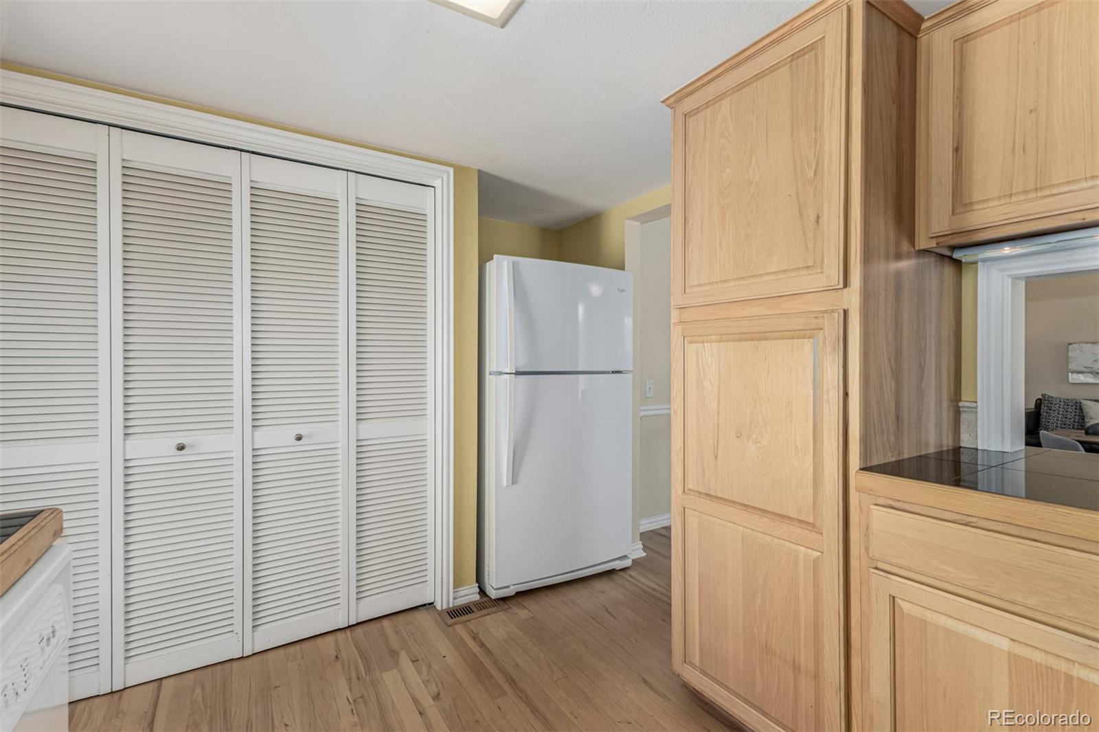 MLS Image #8 for 3571 s kittredge street e,aurora, Colorado