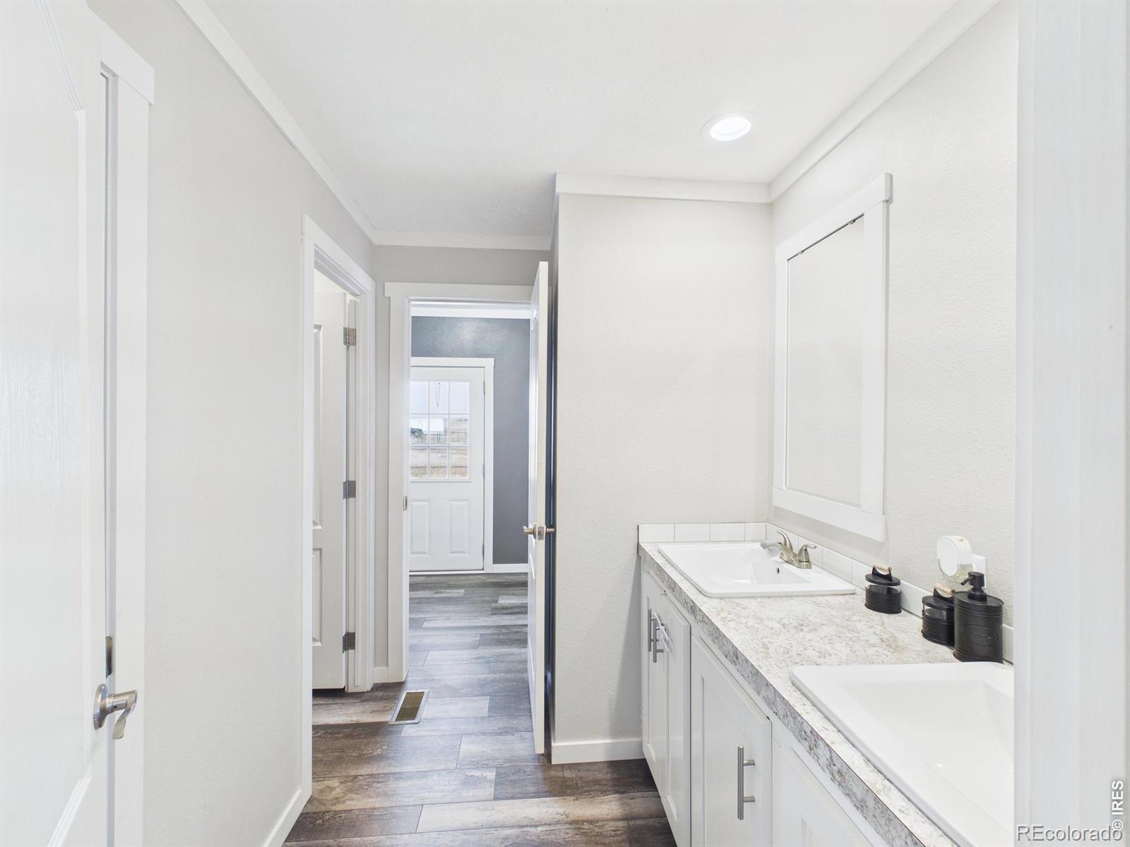 MLS Image #19 for 41227  county road 84 ,briggsdale, Colorado
