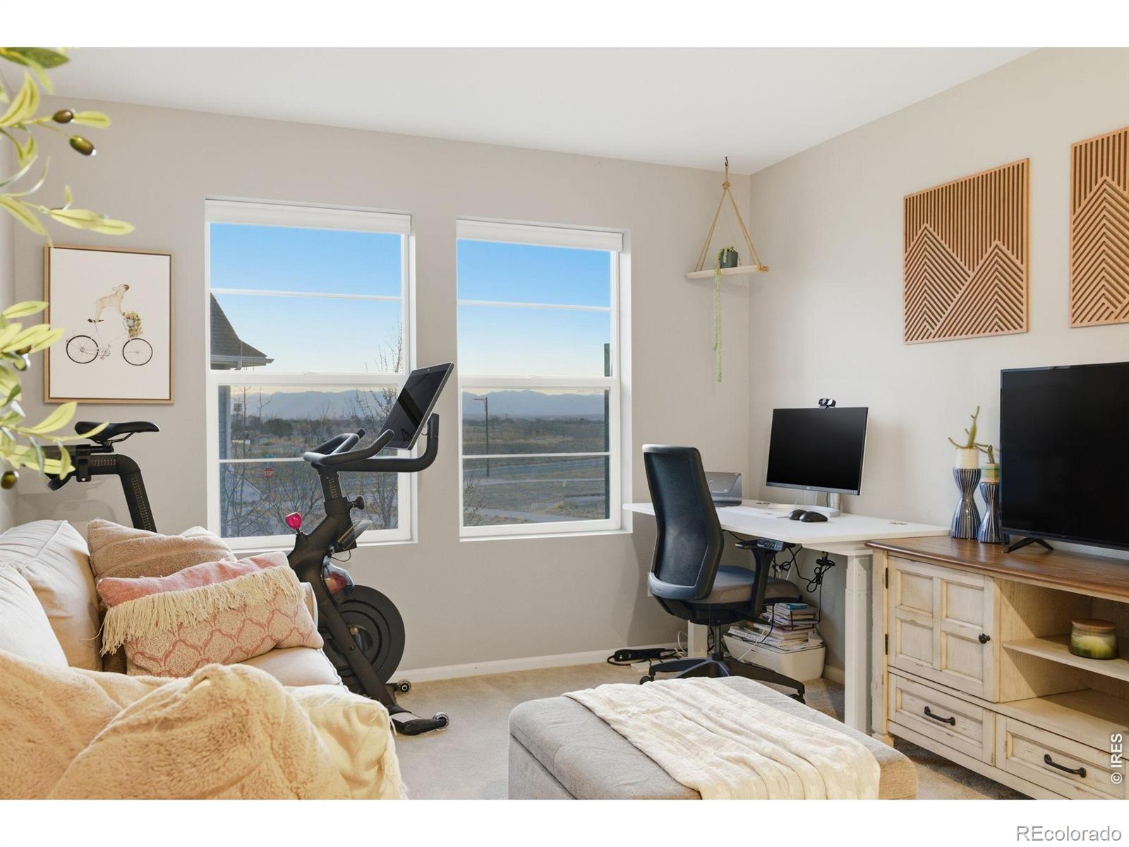 MLS Image #14 for 8990 e 61st avenue,denver, Colorado