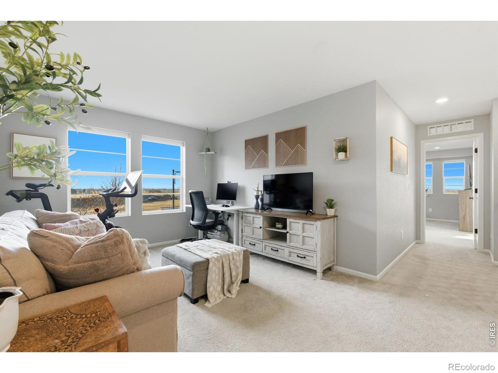 MLS Image #15 for 8990 e 61st avenue,denver, Colorado