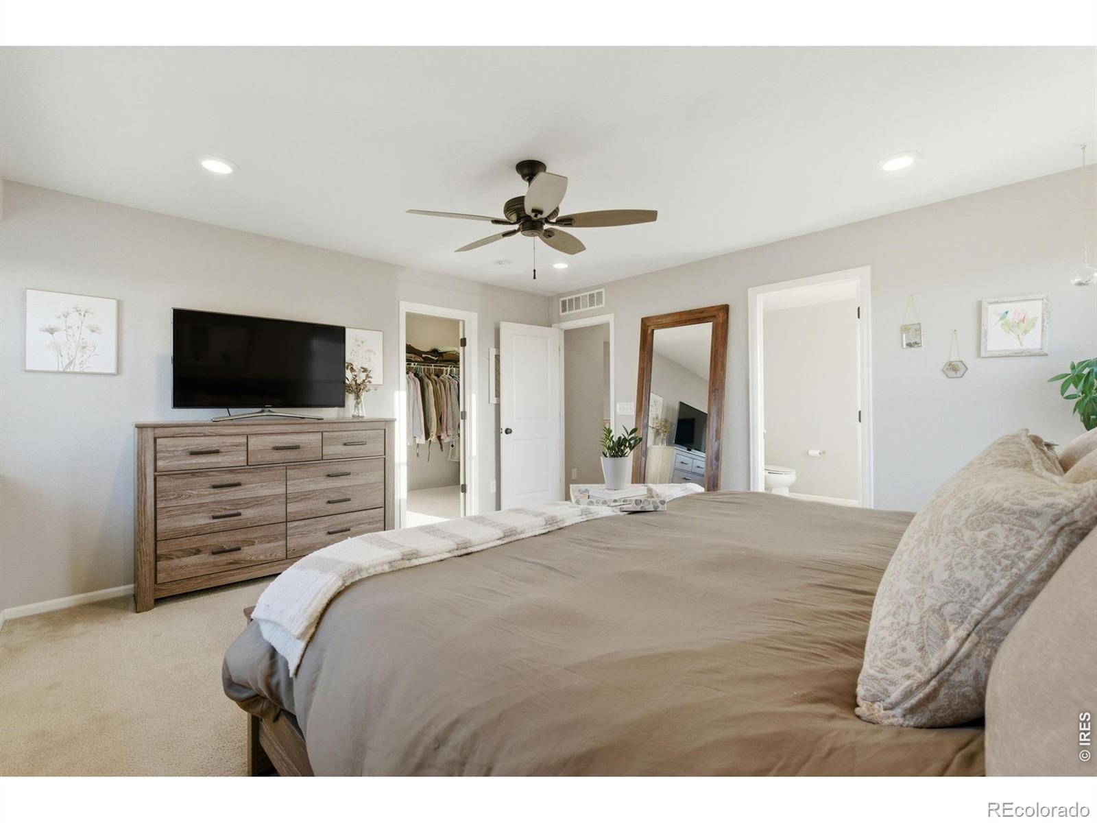 MLS Image #18 for 8990 e 61st avenue,denver, Colorado