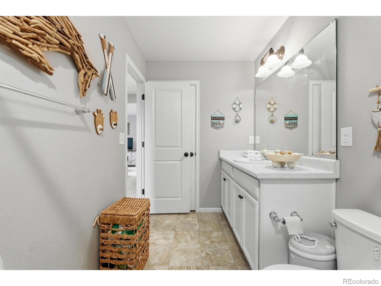 MLS Image #26 for 8990 e 61st avenue,denver, Colorado