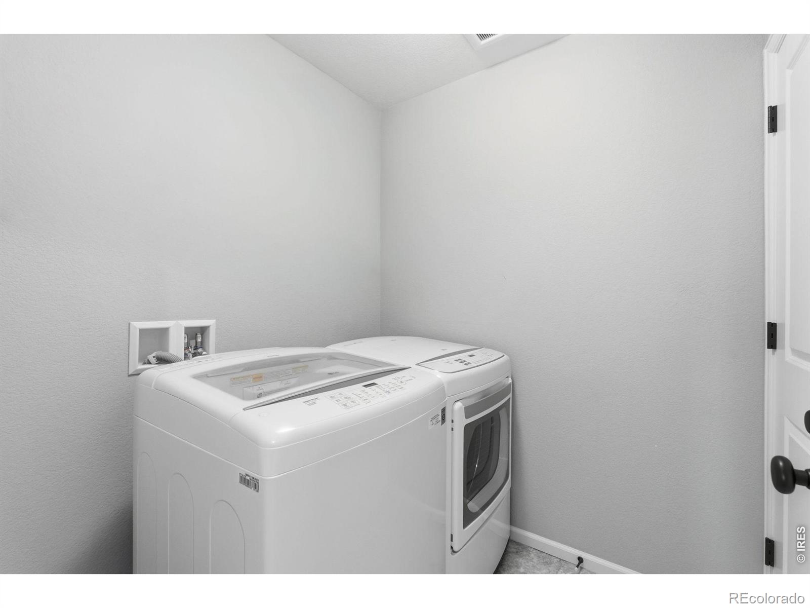MLS Image #29 for 8990 e 61st avenue,denver, Colorado