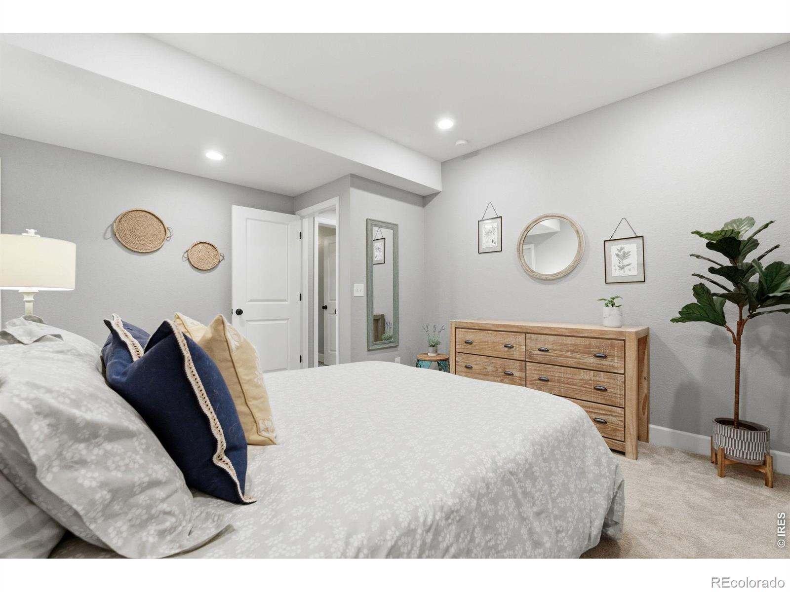 MLS Image #34 for 8990 e 61st avenue,denver, Colorado