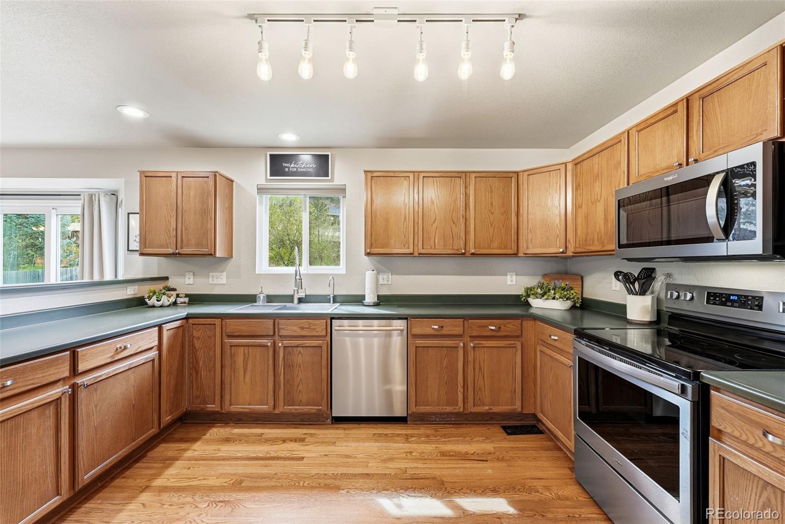 MLS Image #11 for 7277  pine hills way,littleton, Colorado
