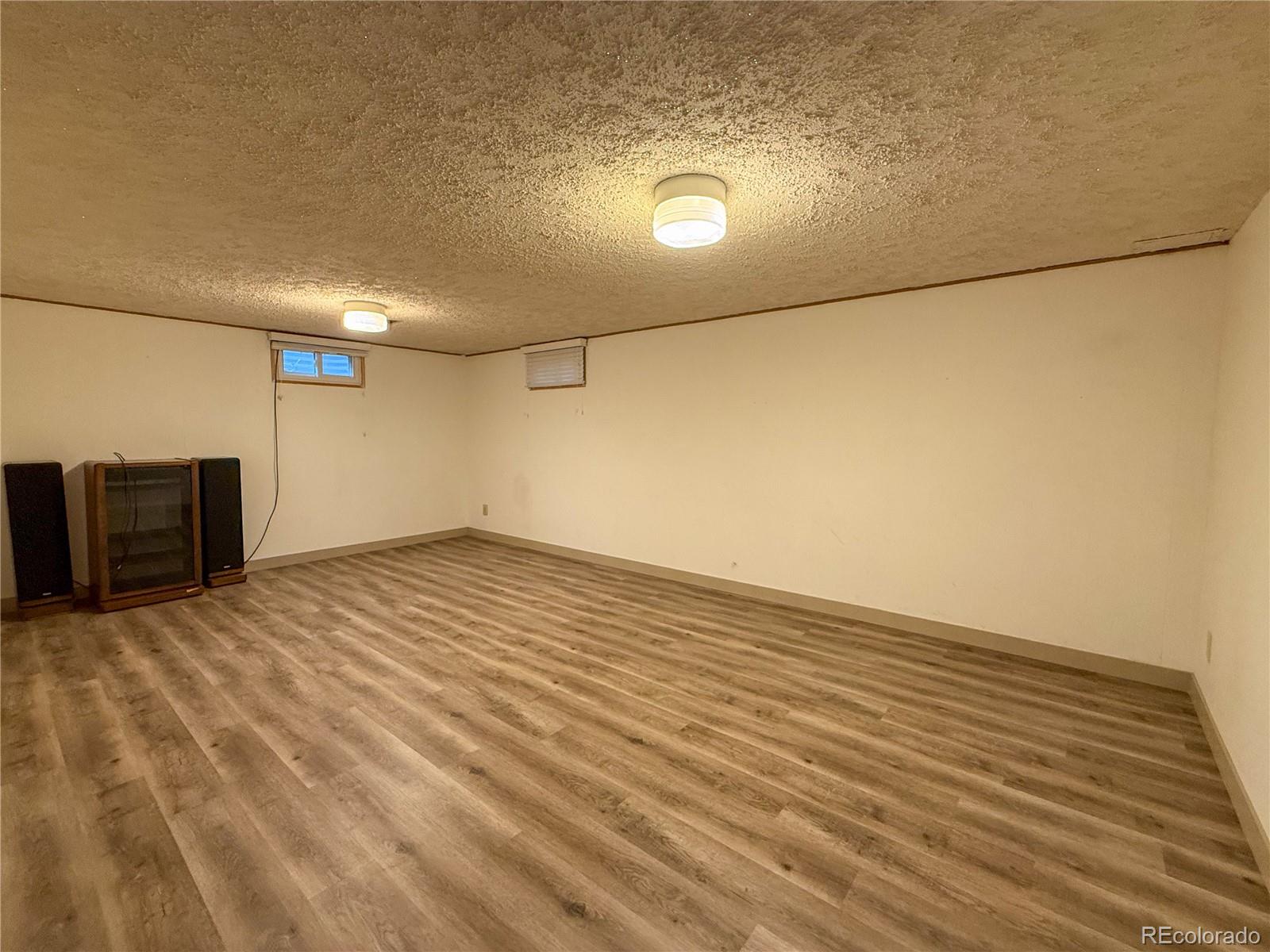 MLS Image #14 for 270  sycamore street,burlington, Colorado