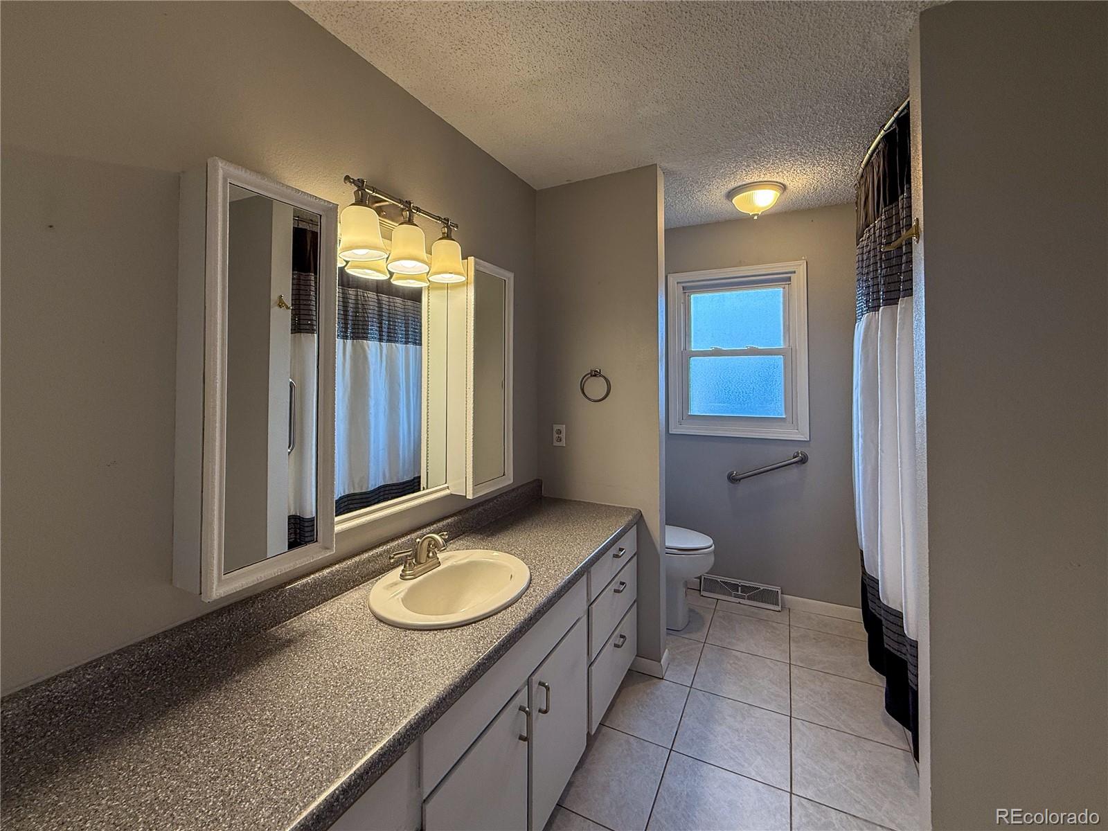 MLS Image #9 for 270  sycamore street,burlington, Colorado