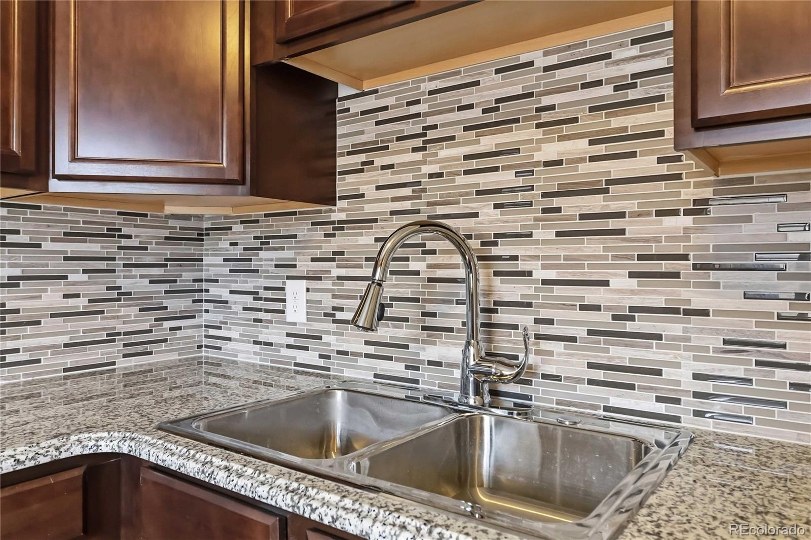MLS Image #10 for 3150 w mexico avenue,denver, Colorado