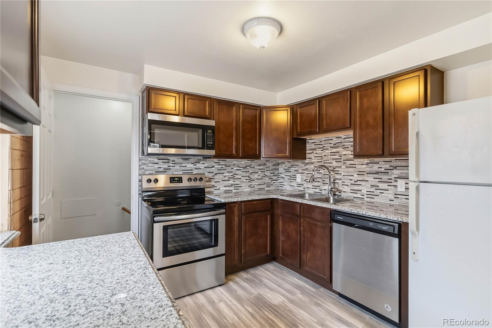 MLS Image #11 for 3150 w mexico avenue,denver, Colorado