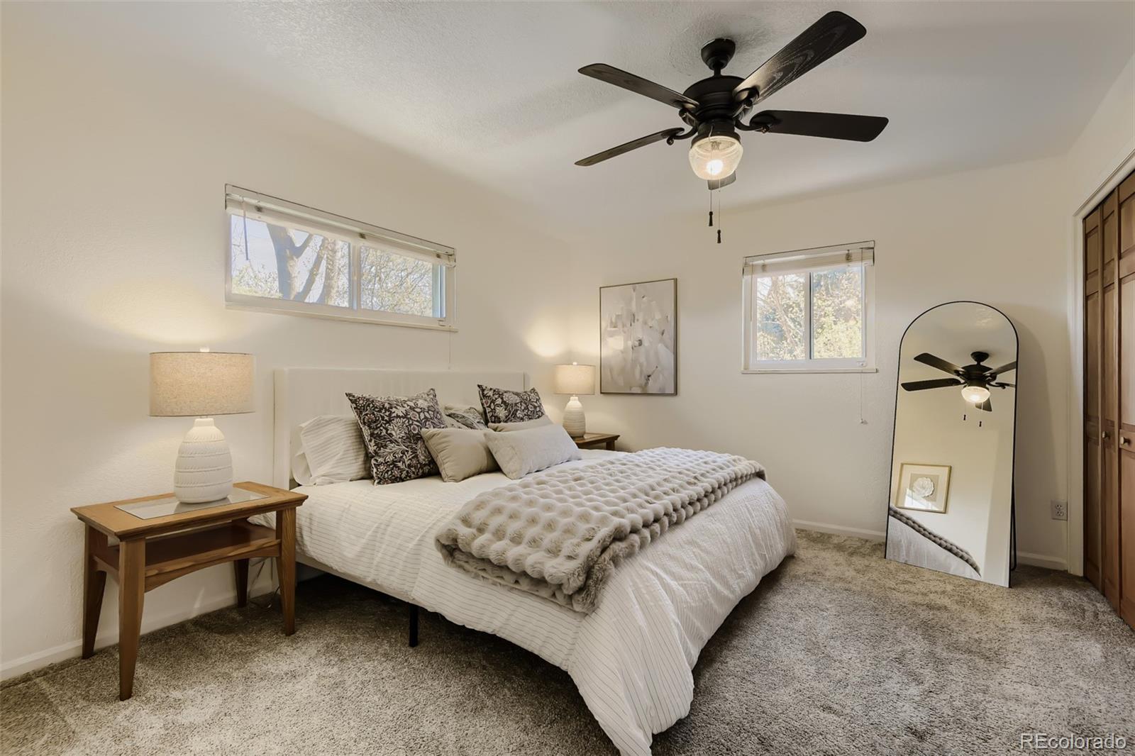 MLS Image #13 for 3038 s akron court,denver, Colorado