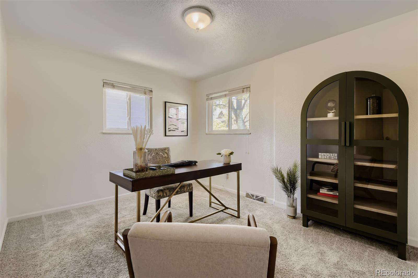 MLS Image #17 for 3038 s akron court,denver, Colorado