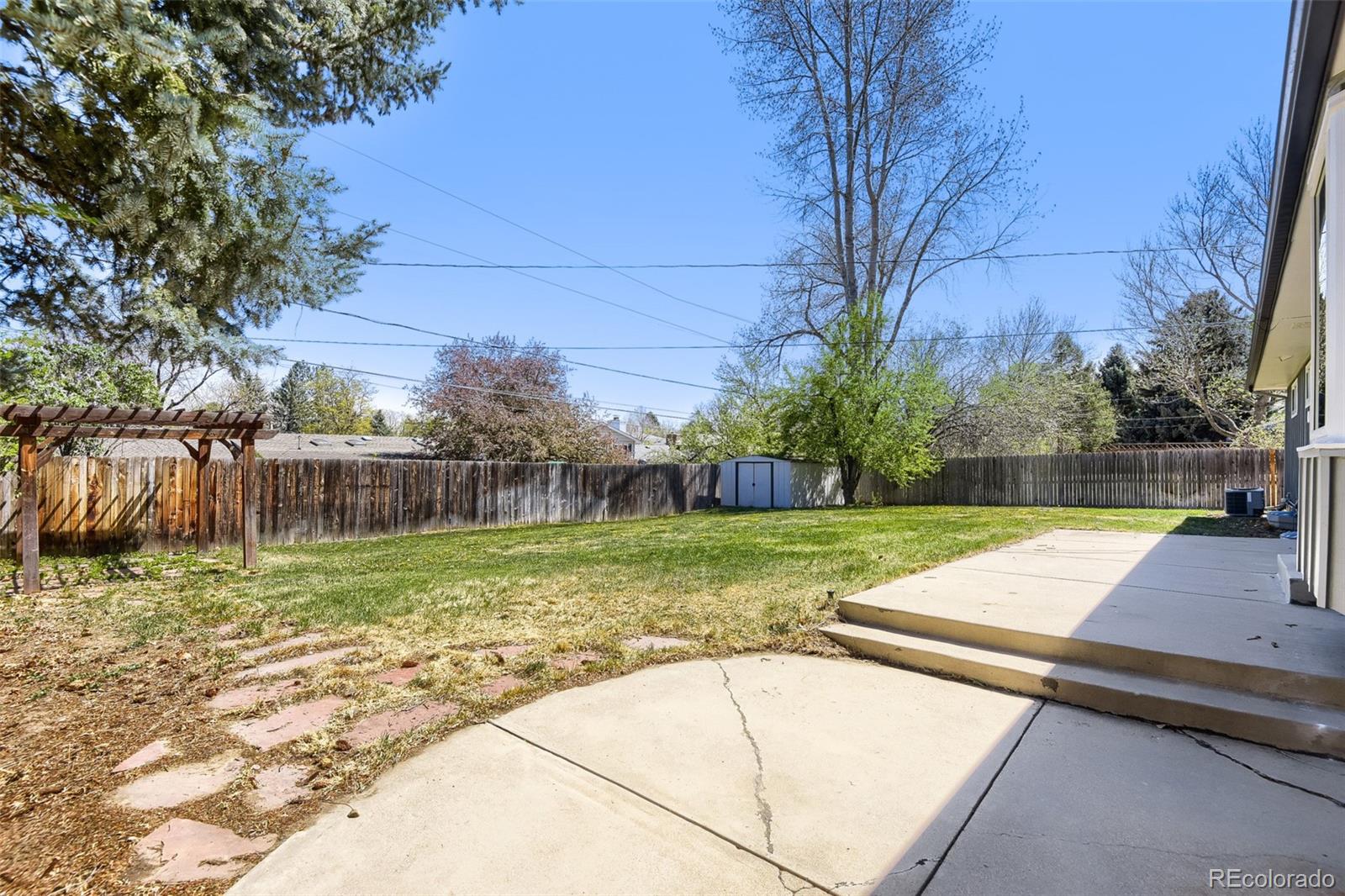 MLS Image #29 for 3038 s akron court,denver, Colorado