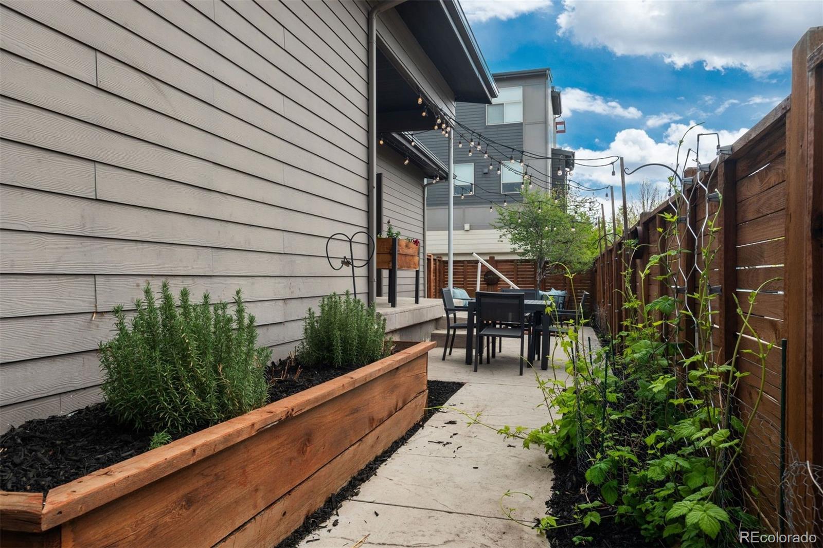 MLS Image #39 for 8825 e 55th avenue,denver, Colorado