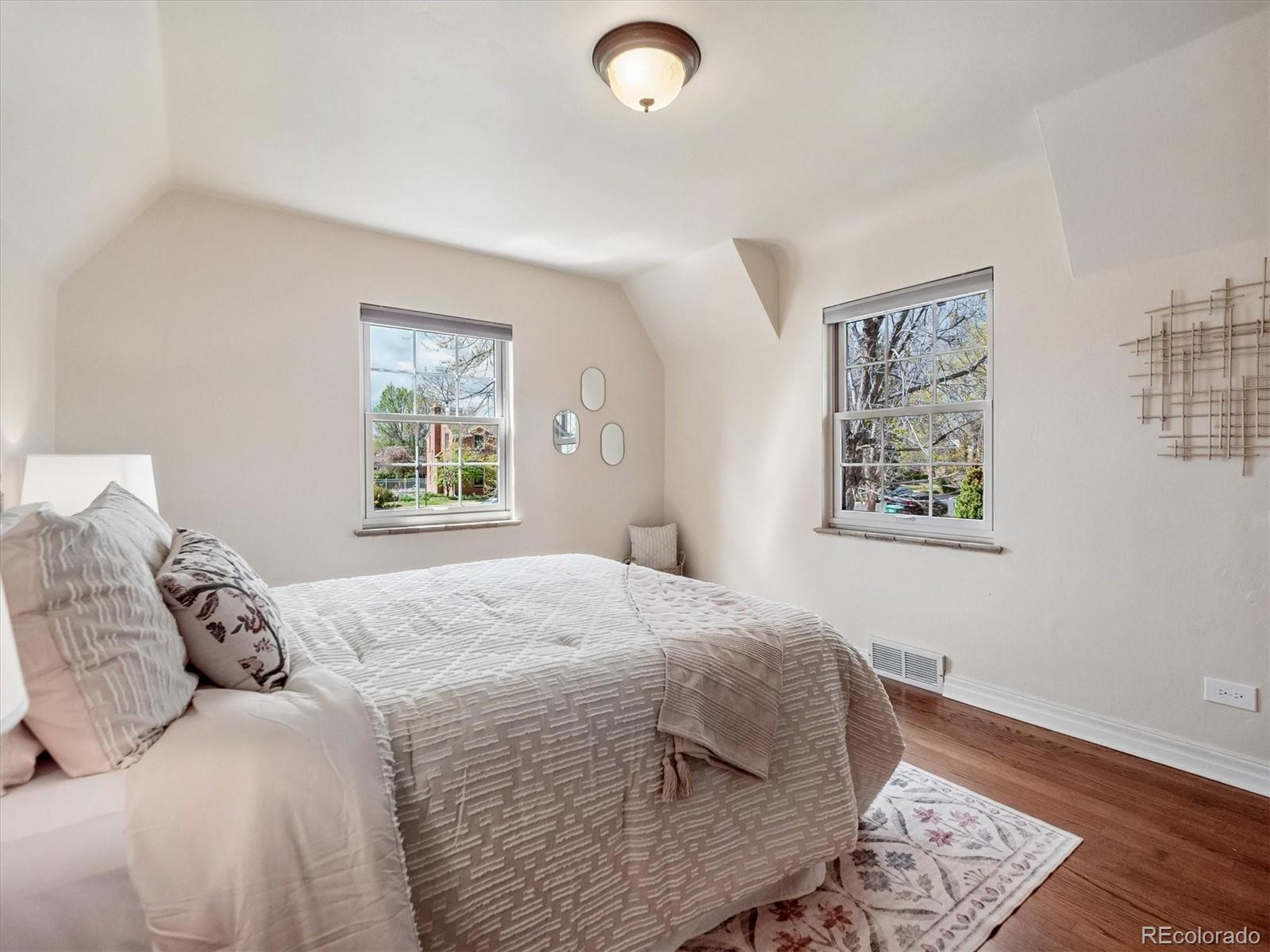 MLS Image #16 for 2300  leyden street,denver, Colorado