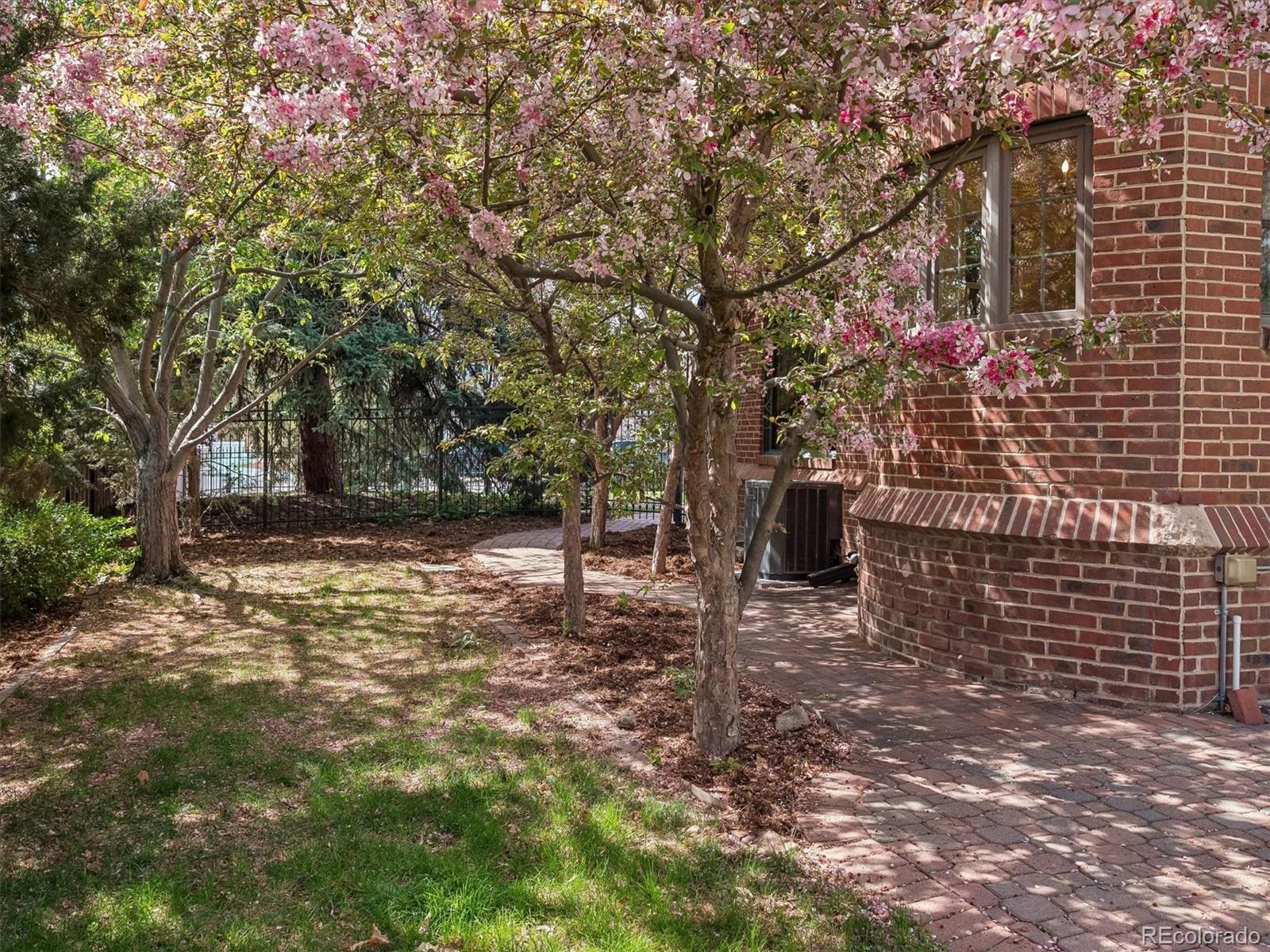 MLS Image #33 for 2300  leyden street,denver, Colorado
