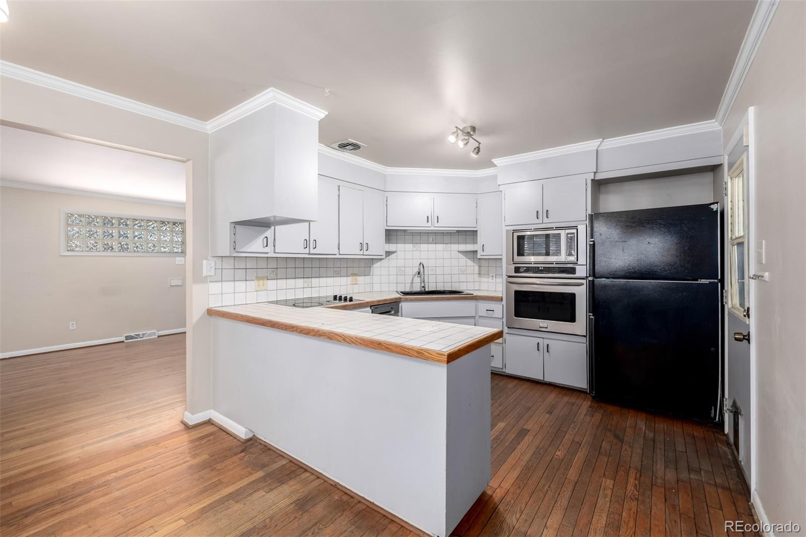 MLS Image #13 for 660 n ogden street ,denver, Colorado