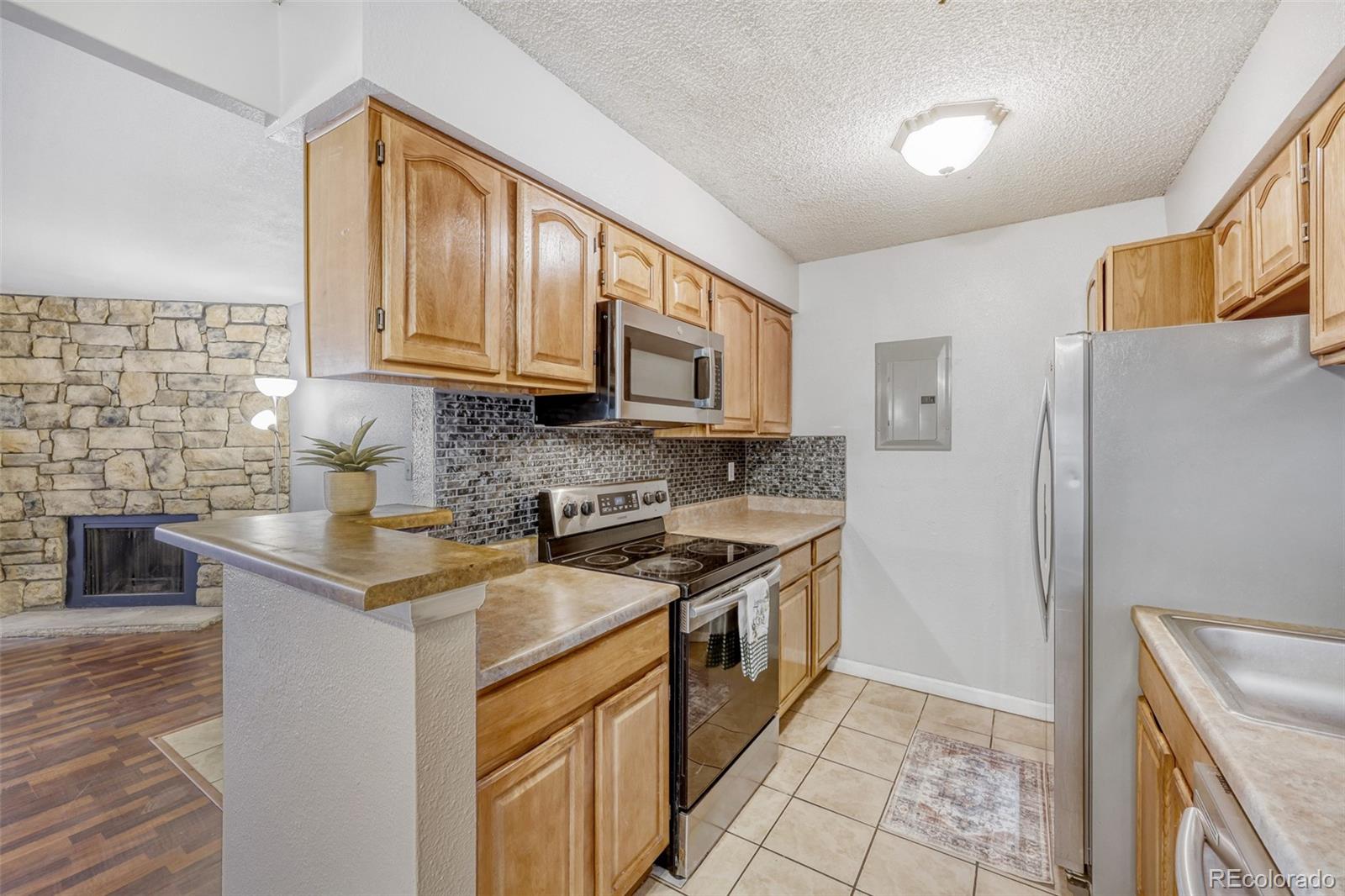 MLS Image #3 for 10150 e virginia avenue,denver, Colorado