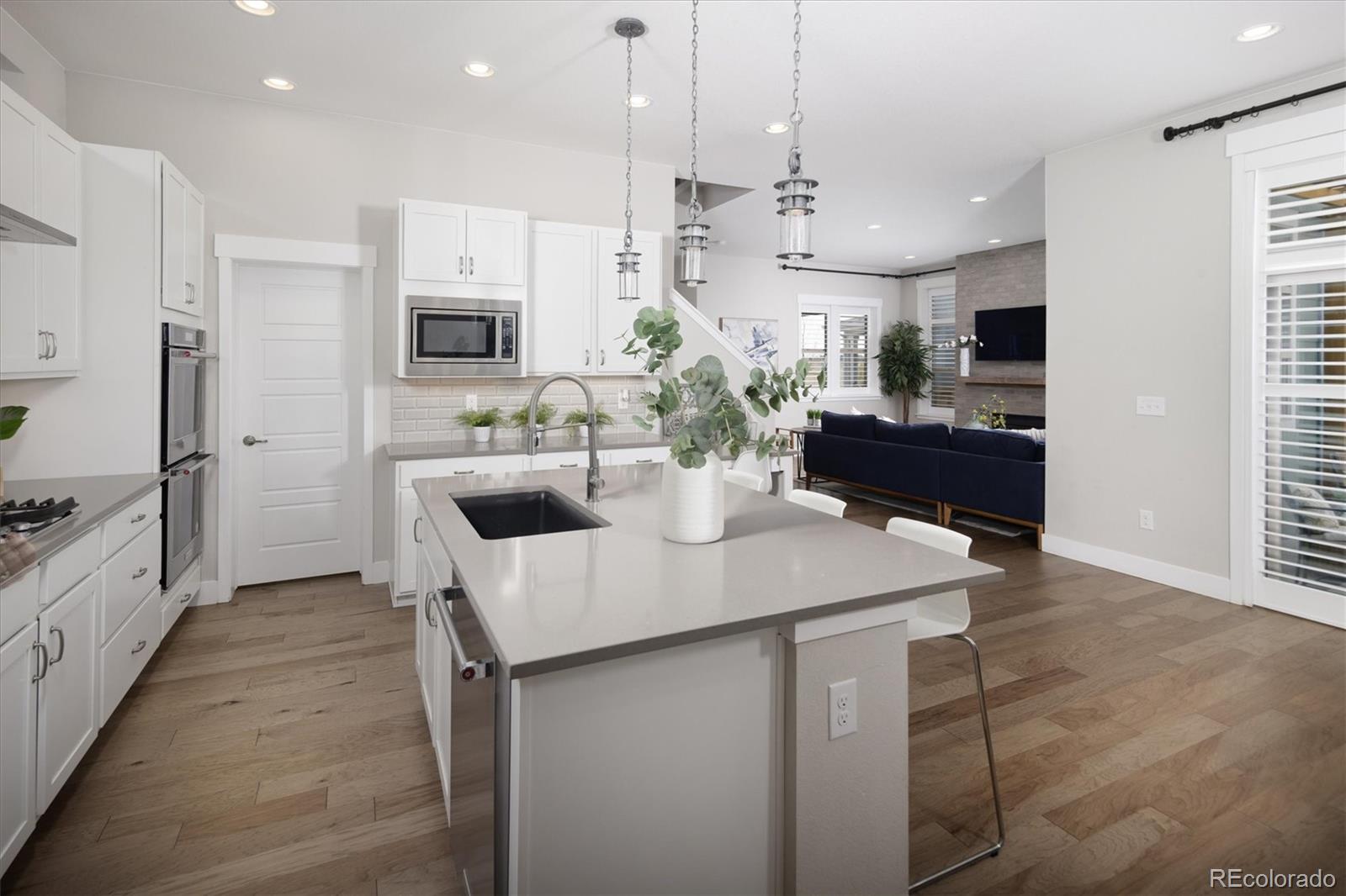 MLS Image #18 for 5971  hanover street,denver, Colorado