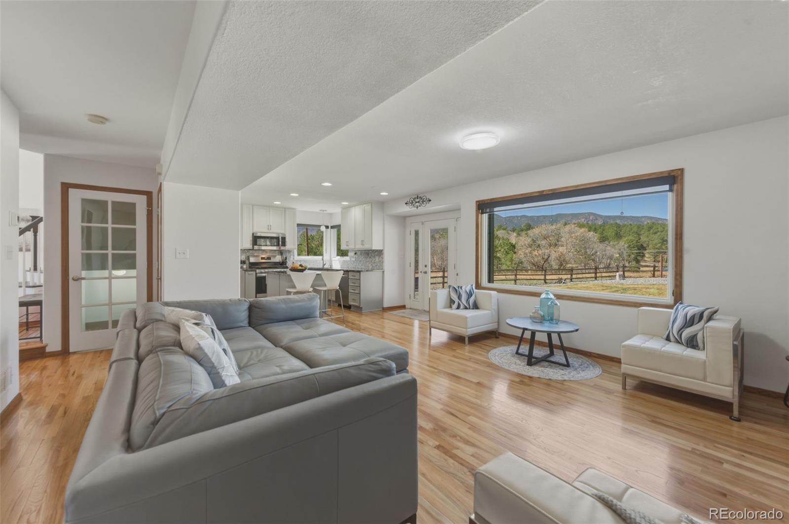 MLS Image #13 for 437  mcshane place,monument, Colorado